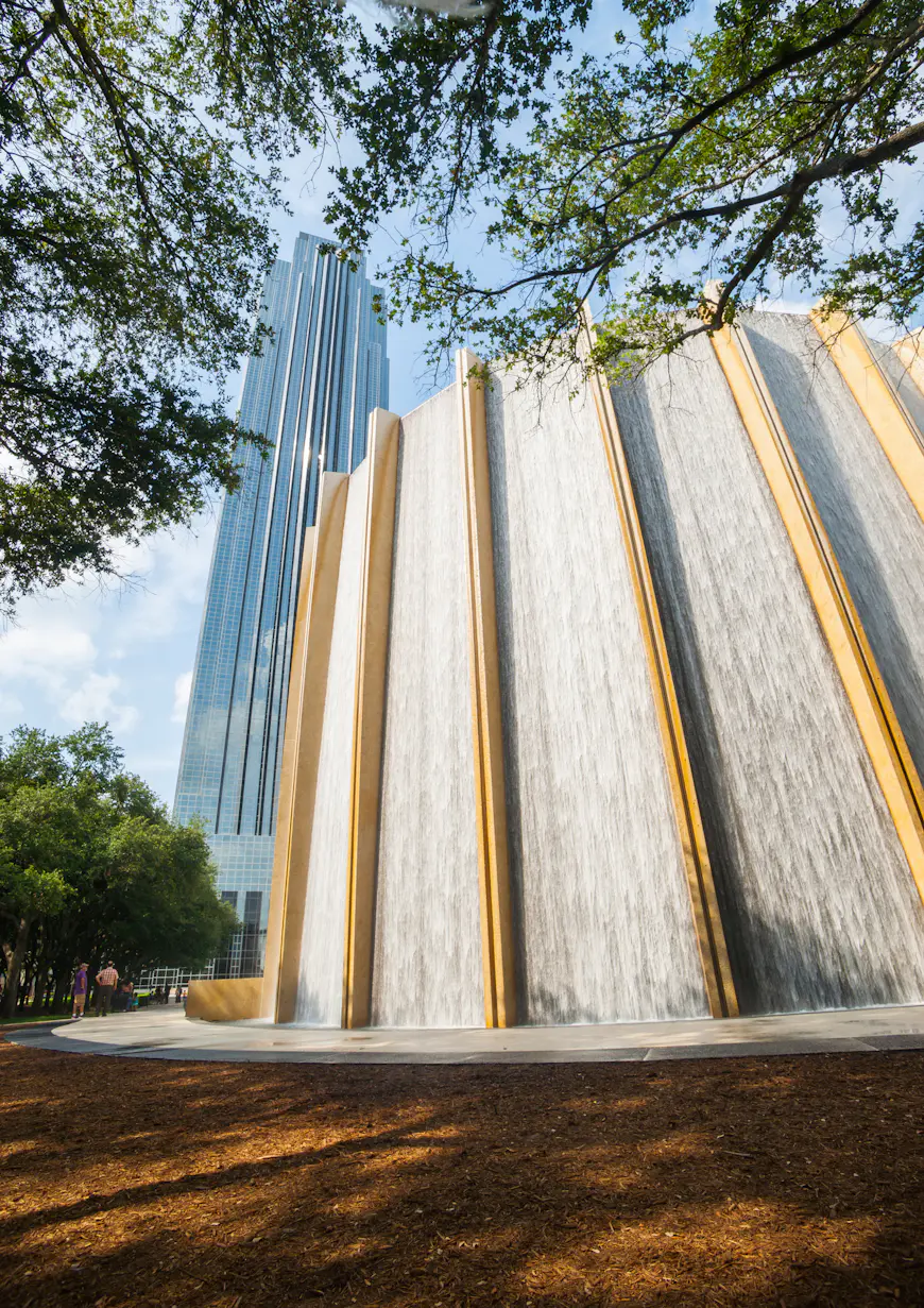 Gerald D. Hines Waterwall Park (Williams Tower Waterwall) - Instagram hotspot photo 2