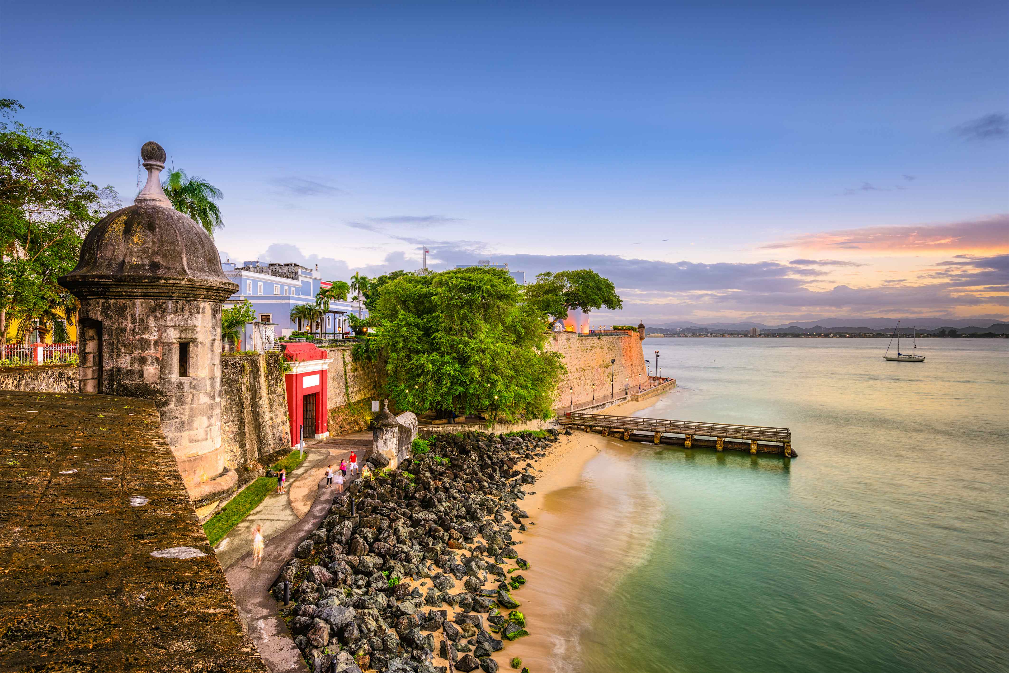When is the best time to visit Puerto Rico? Lonely