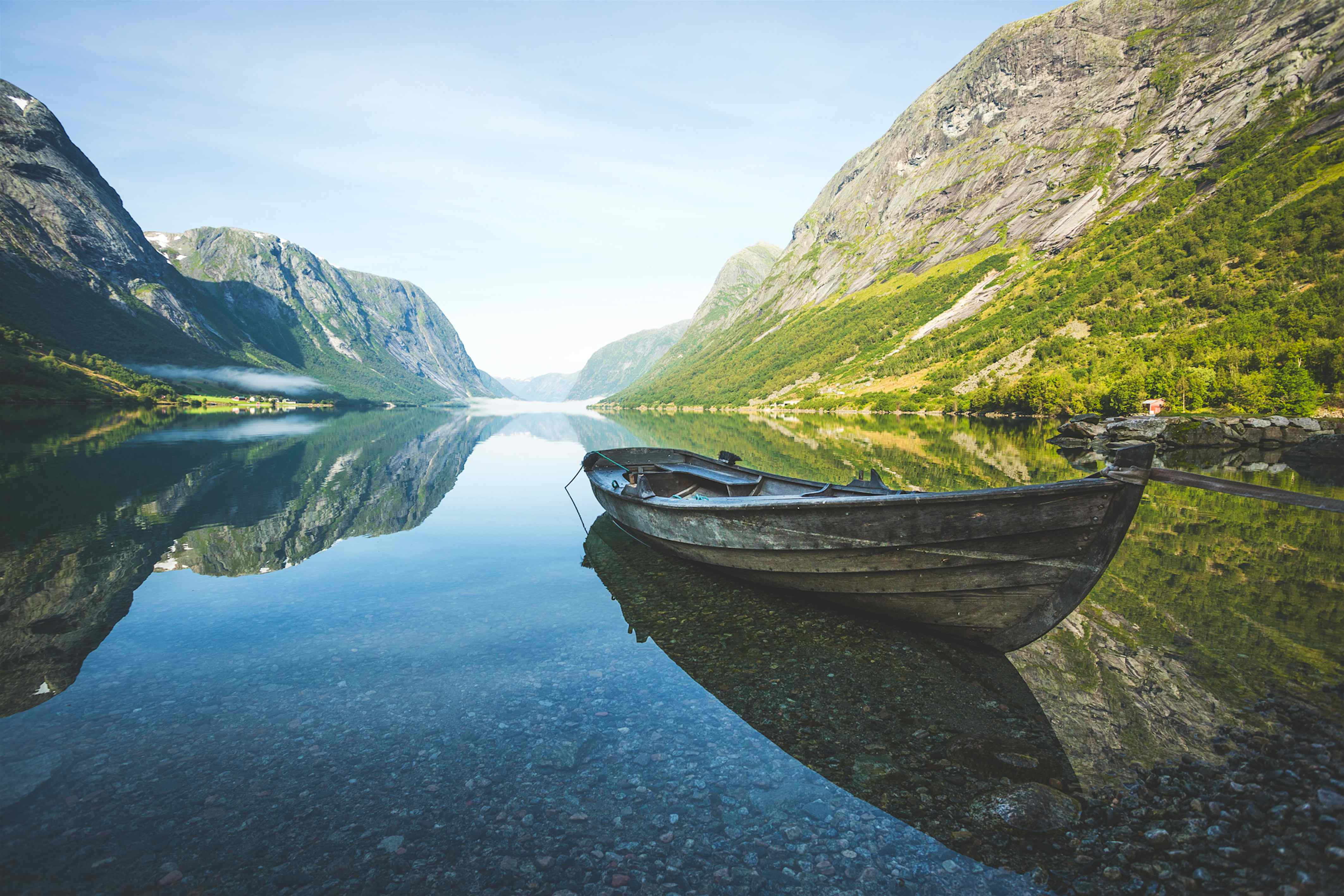 ideal time to visit norway
