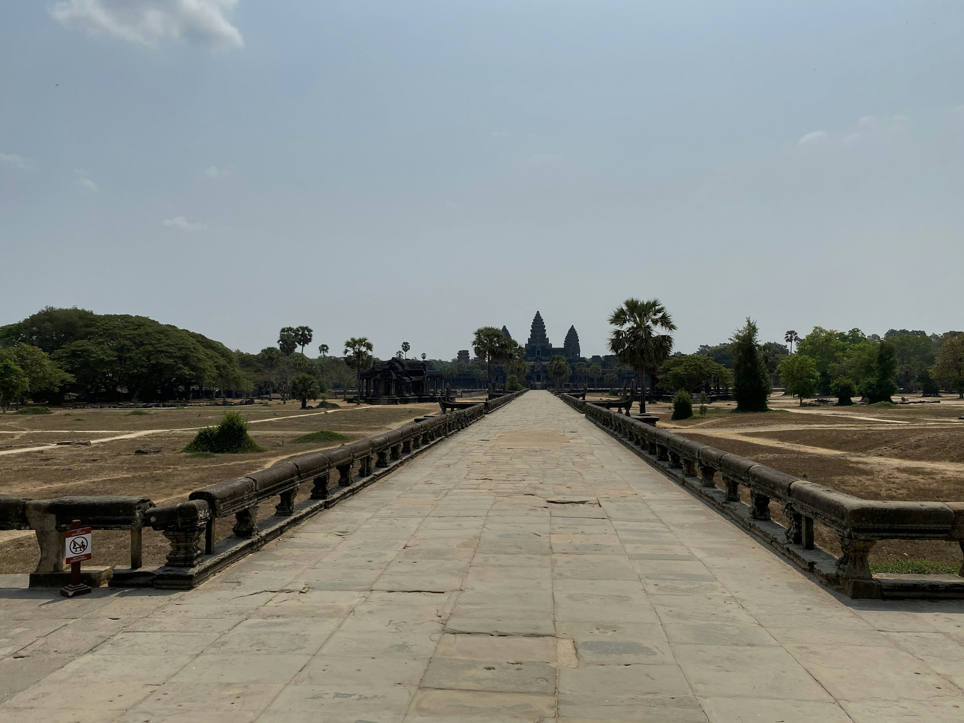 Angkor Wat during COVID-19.jpeg