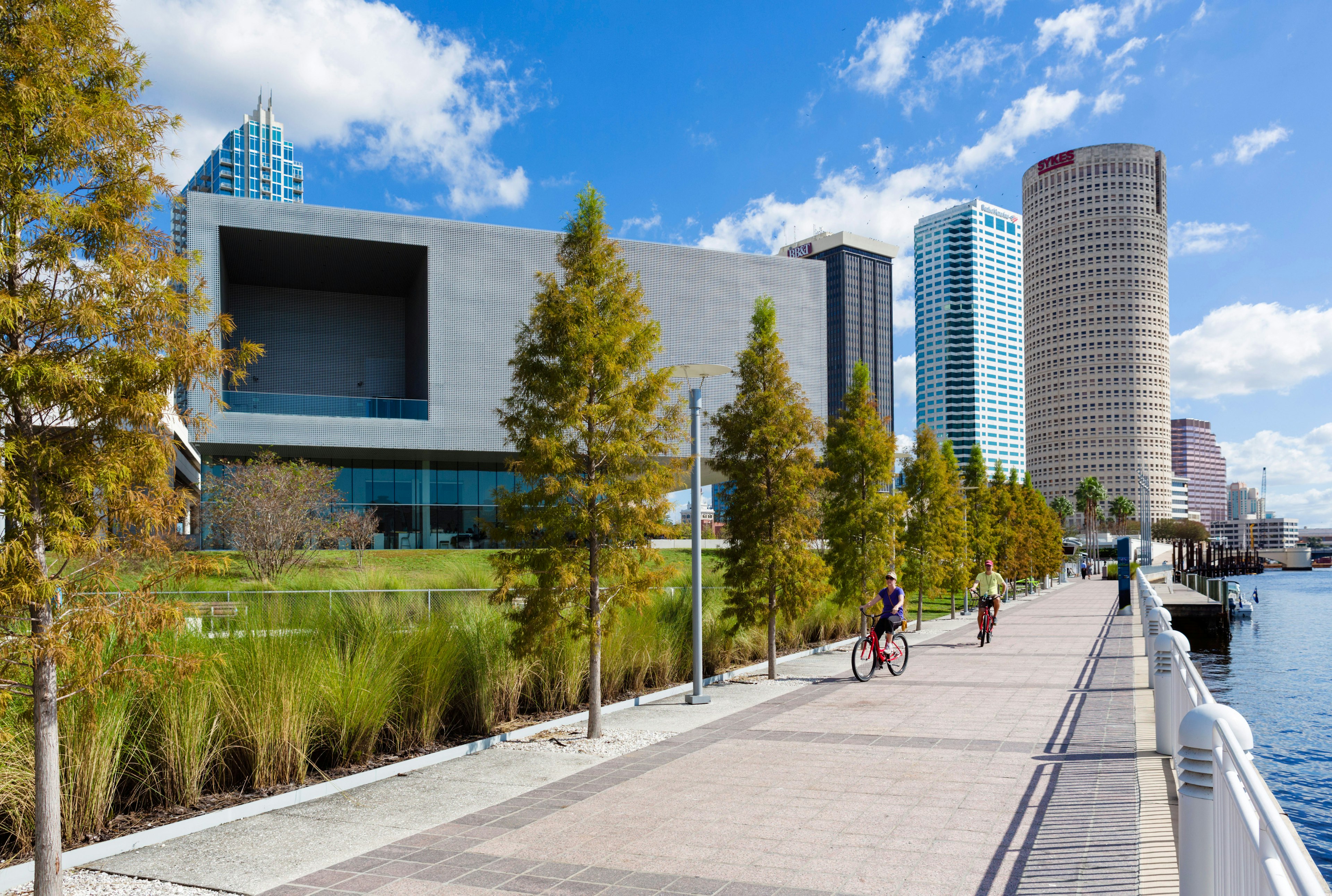 The Tampa Museum of Art from the Riverwalk along the Hillsborough River, Tampa, Florida, USA