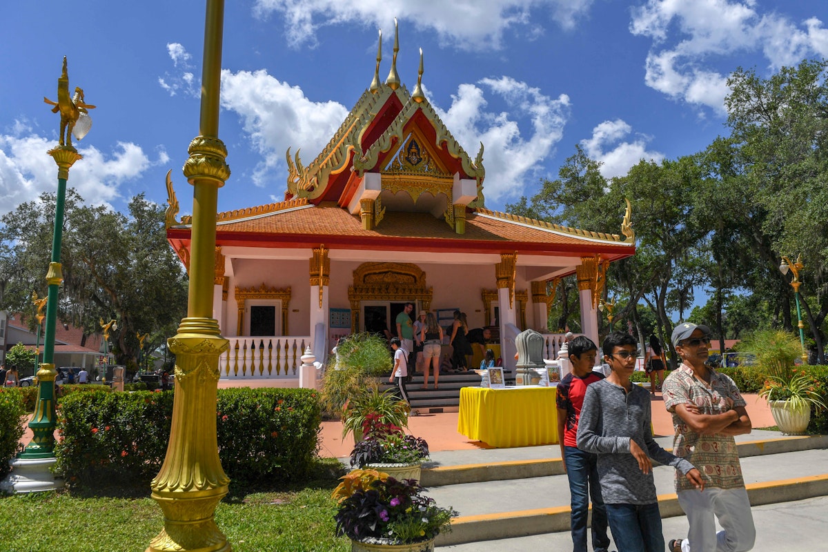 People visit the market held at Wat Mongkolratanaram, a Buddhist temple, on Sunday, May 19, 2019 in Tampa. On Sundays, the temple holds a market for people of all religions and backgrounds to visit. Credit: Allie Goulding/Tampa Bay Times/ZUMA Wire/Alamy Live News