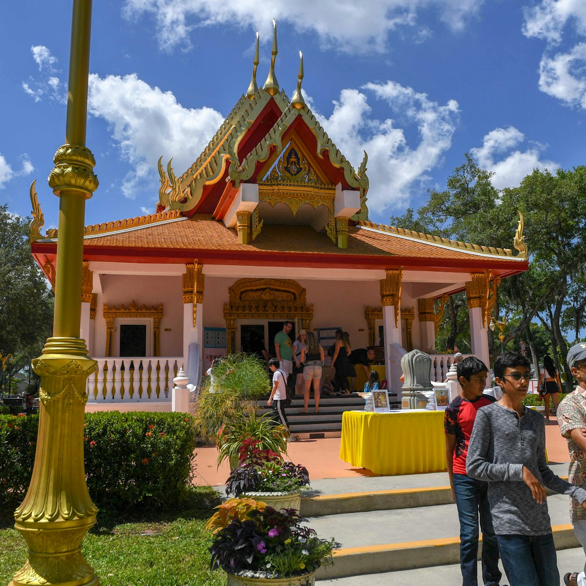People visit the market held at Wat Mongkolratanaram, a Buddhist temple, on Sunday, May 19, 2019 in Tampa. On Sundays, the temple holds a market for people of all religions and backgrounds to visit. Credit: Allie Goulding/Tampa Bay Times/ZUMA Wire/Alamy Live News