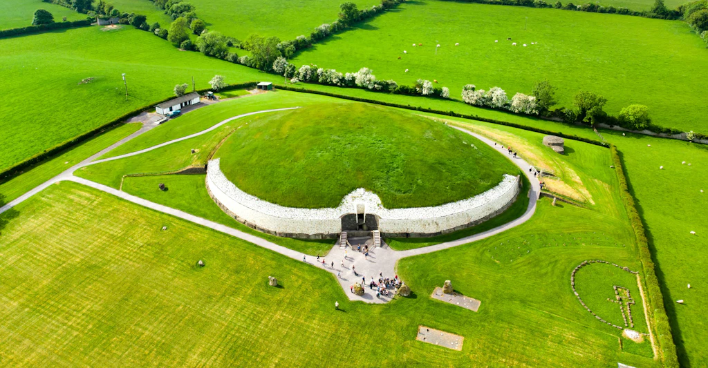 shutterstockRF_1470083669.jpg Aerial of Newgrange
