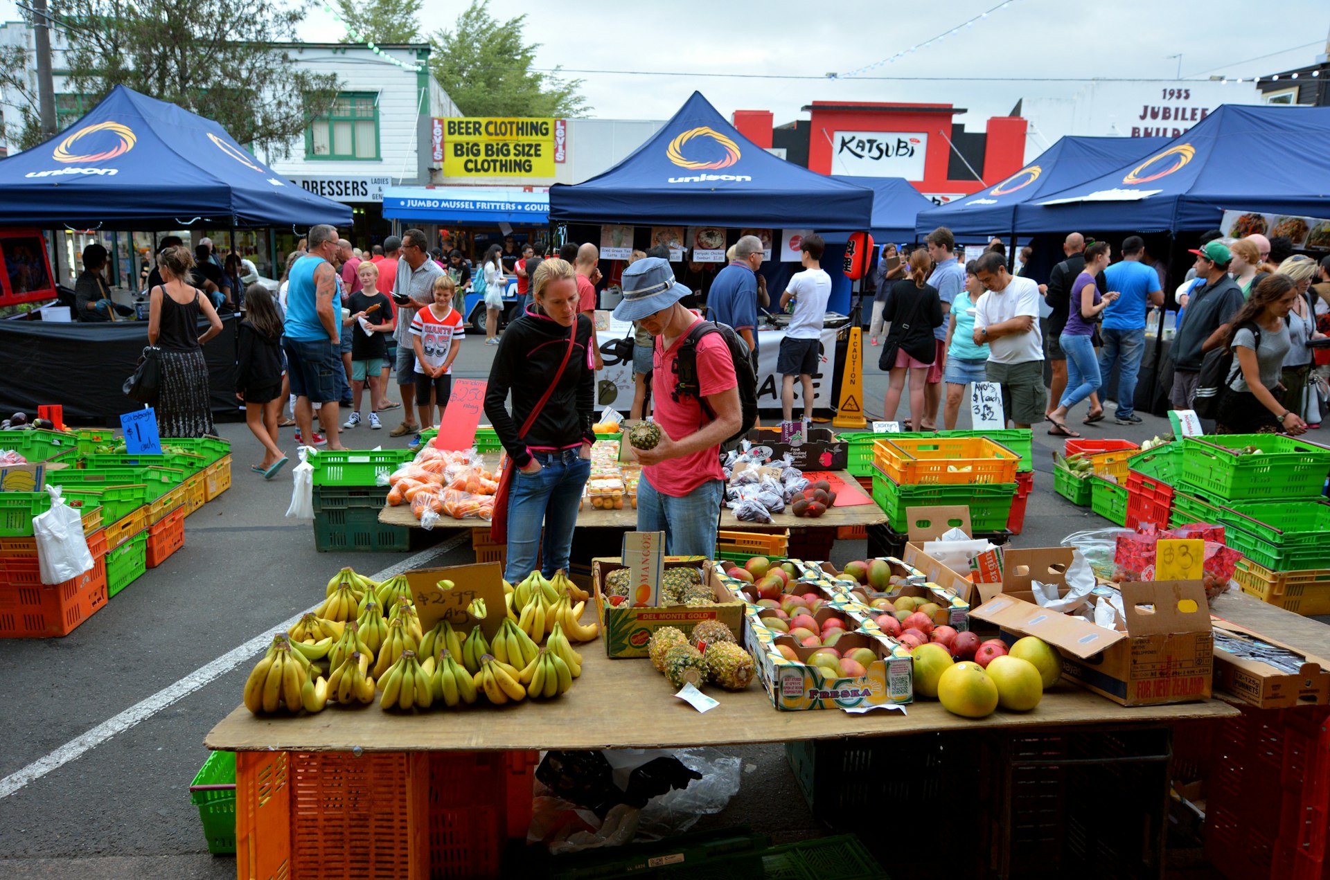 Crowd of people explore the Rotorua Night market