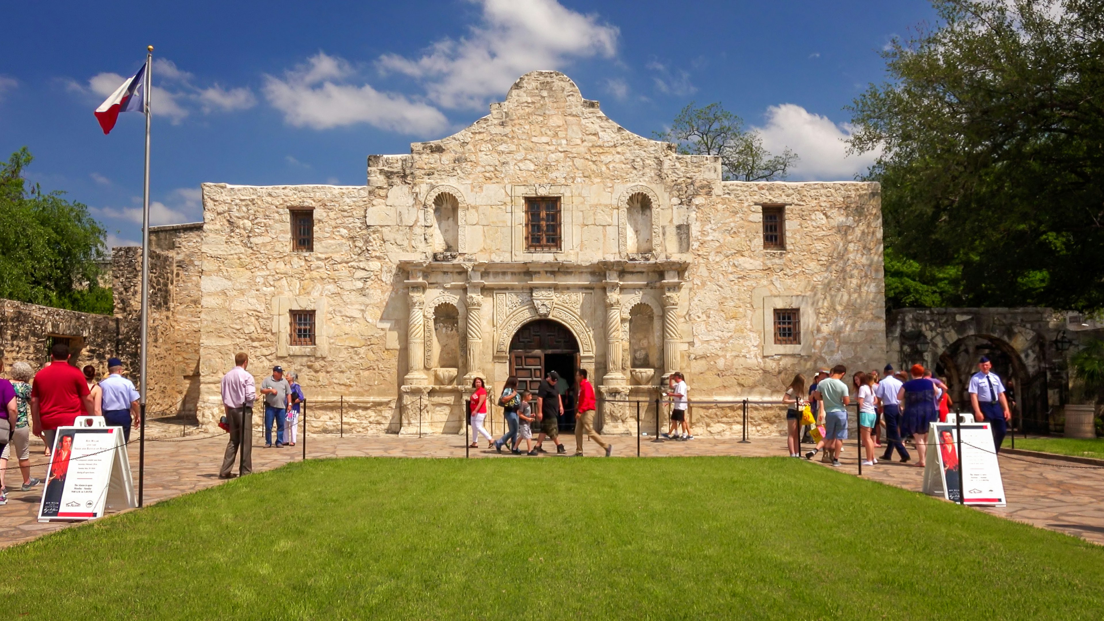 Historic Alamo in downtown San Antonio