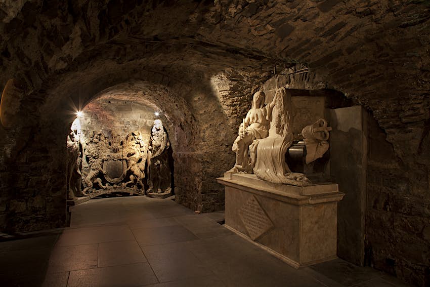 Christ Church Crypt.jpg Christ Church Crypt.jpg
