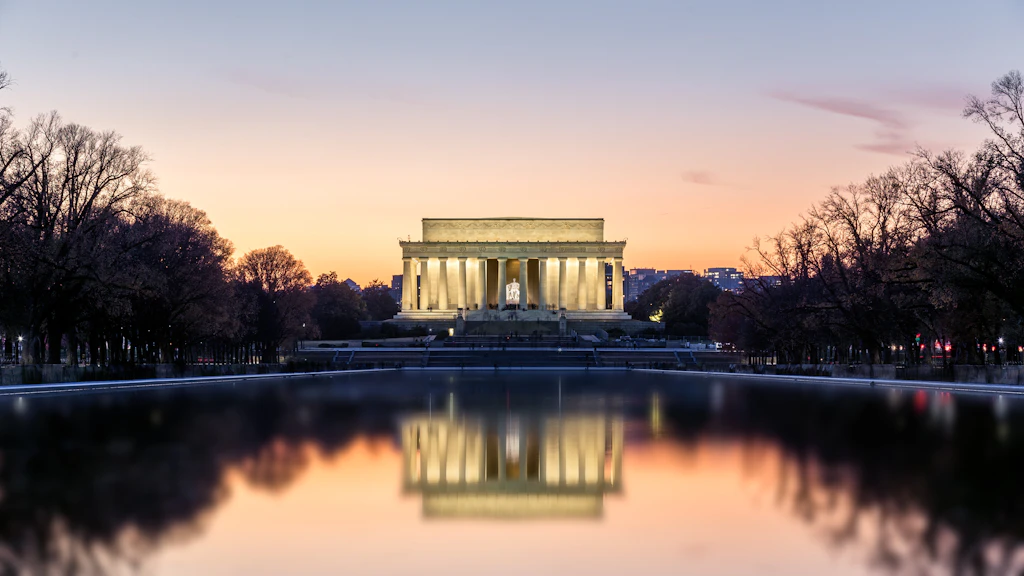 Sunset at Lincoln Memorial
