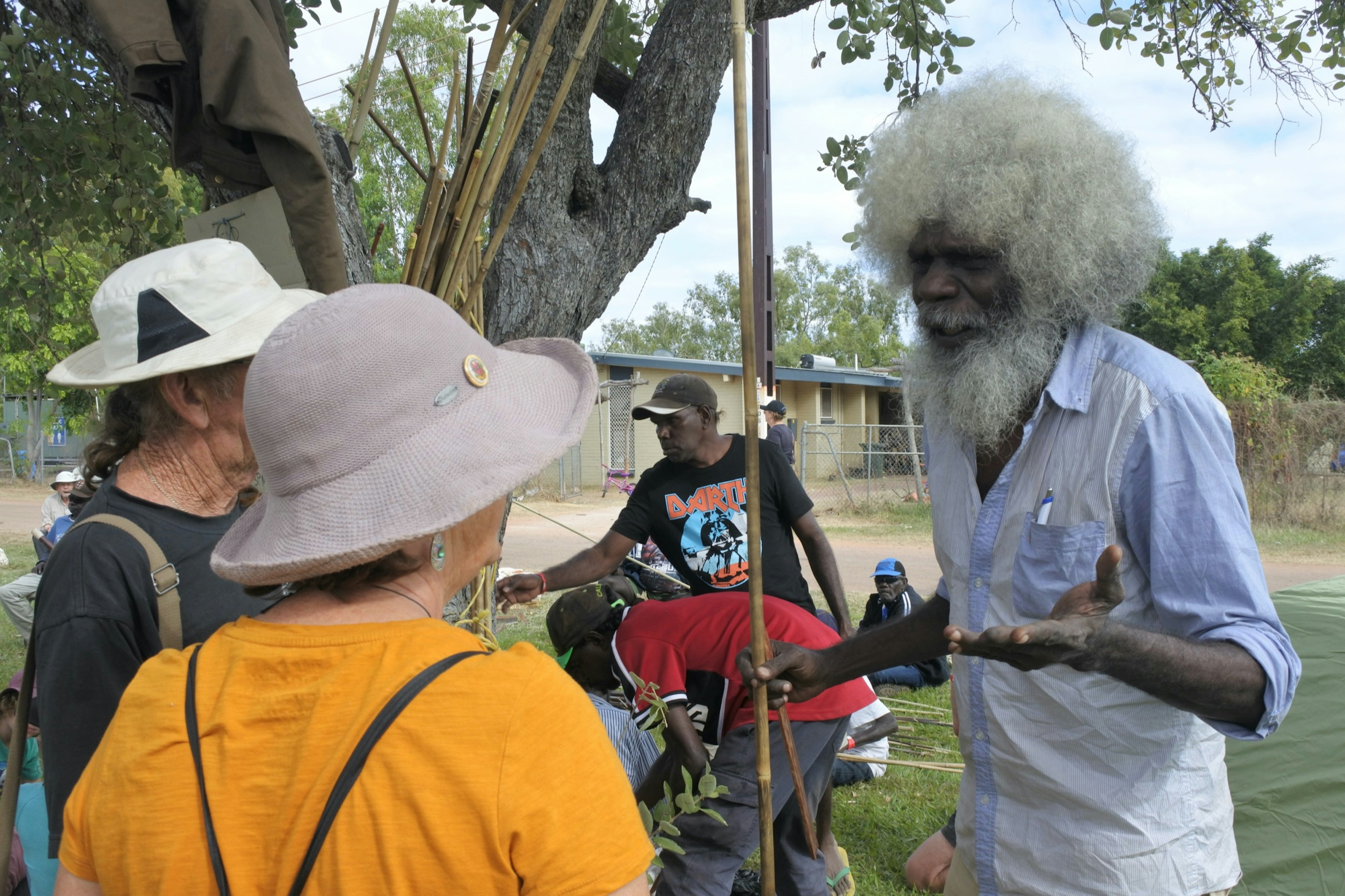 Northern_Territory_indigenous_guide.jpg