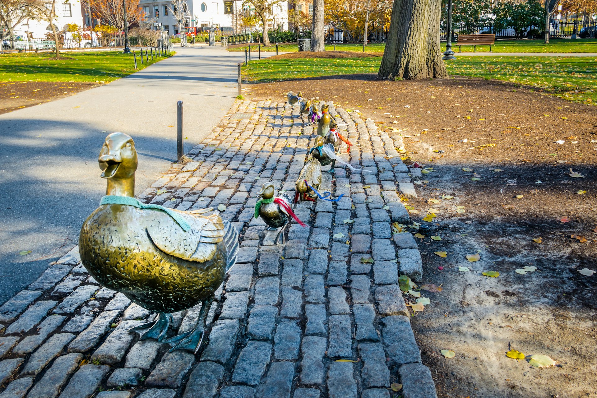 Duck family brass statues at Boston Public Garden