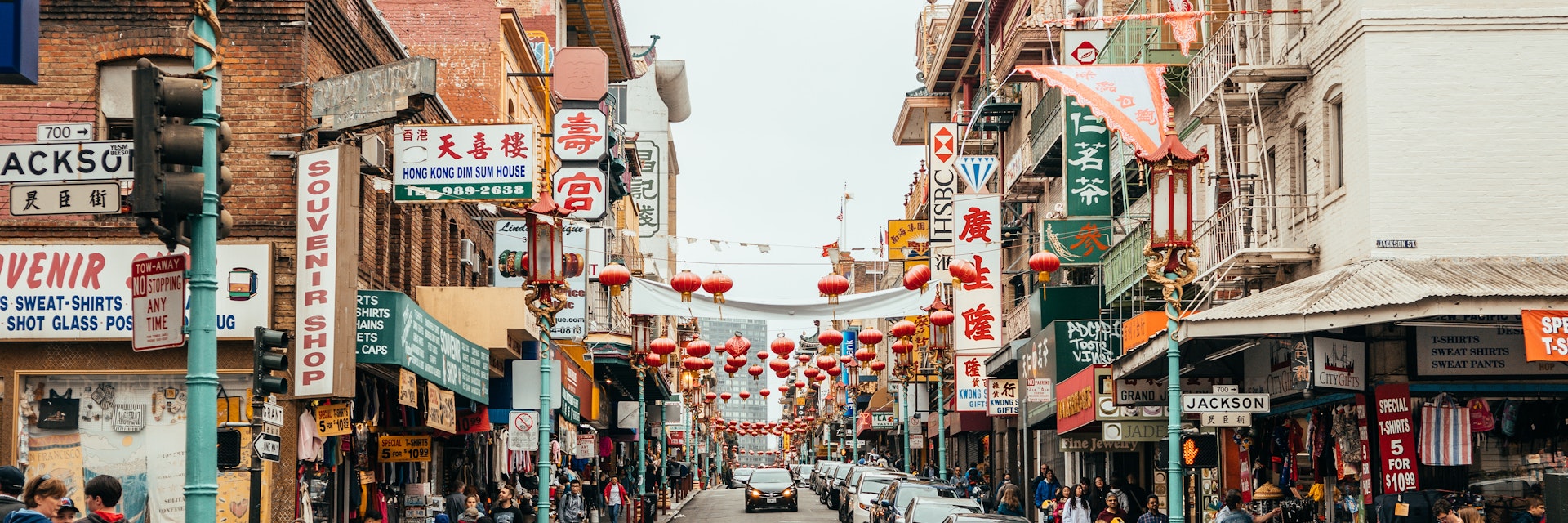 SAN FRANCISCO, CALIFORNIA. 15th August, 2017: historic san francisco chinatown neighborhood