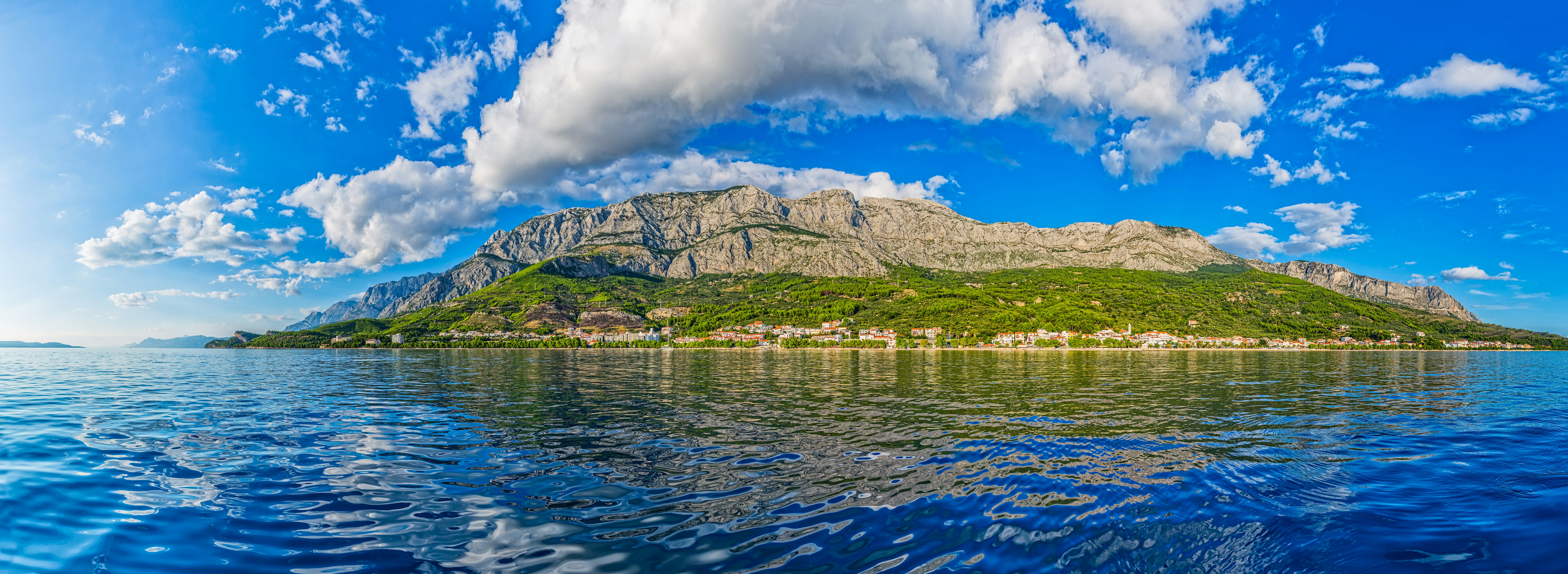 Biokovo_Tucepi_panoramic view_sea_shutterstock_549122992.jpg