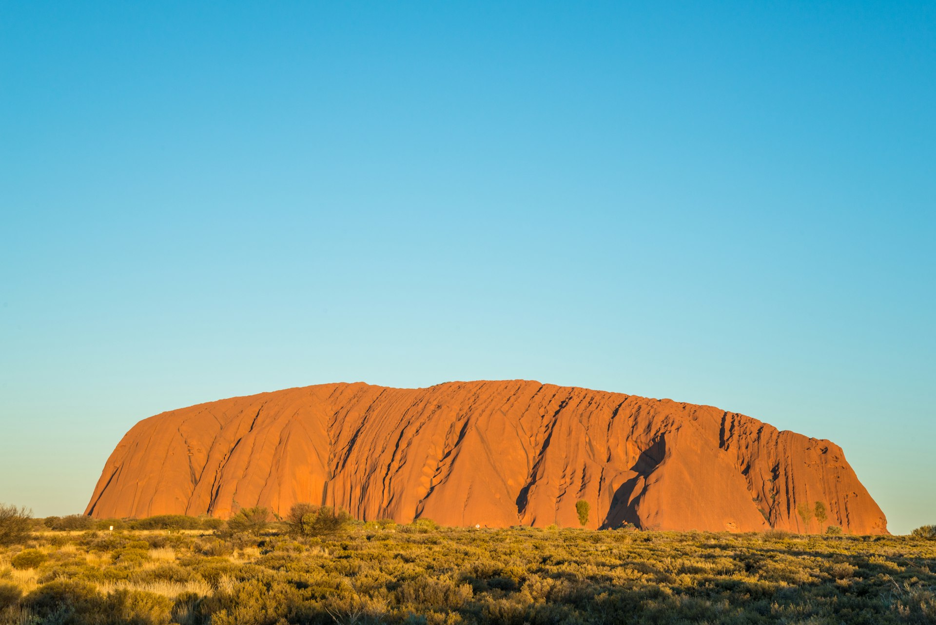 Uluru, the biggest monolith rock in the world, Northern Territory, Australia.