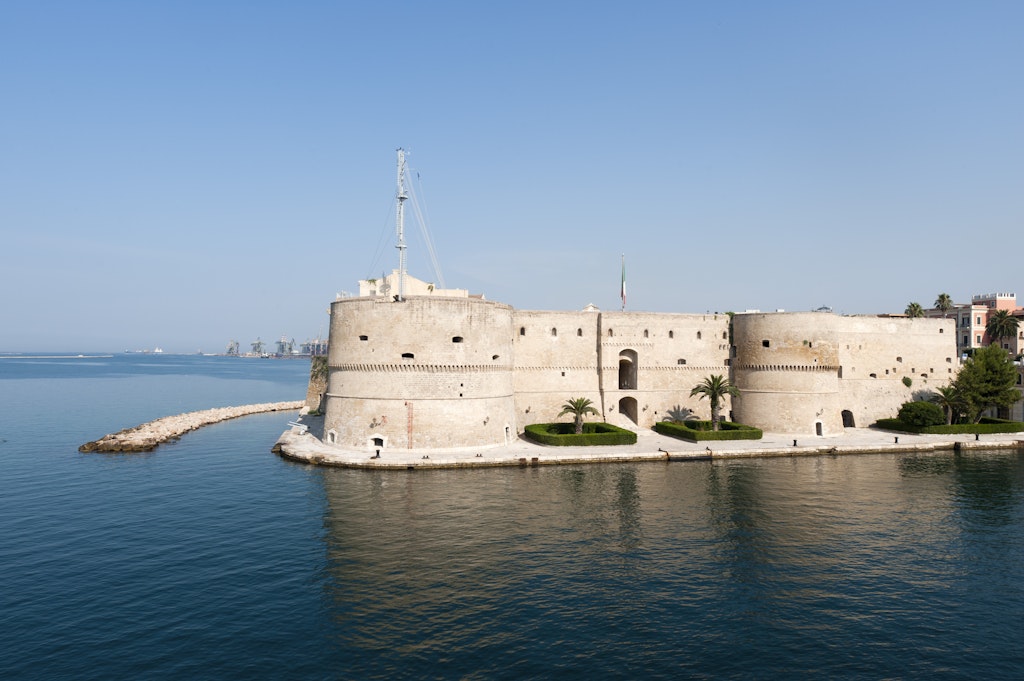 The Italian city of Taranto is selling homes for €1 Lonely