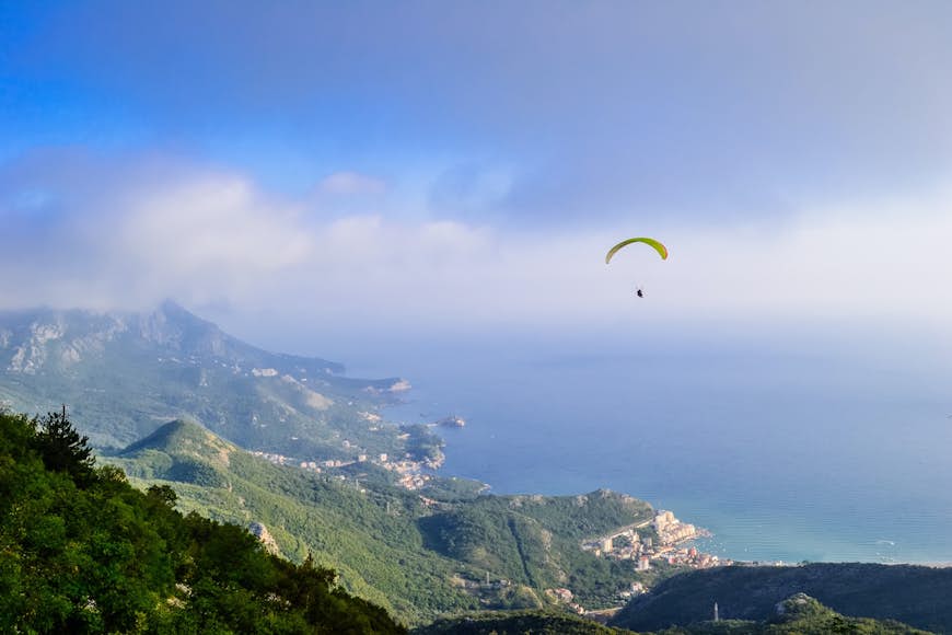 Montenegro_Paragliding.jpg