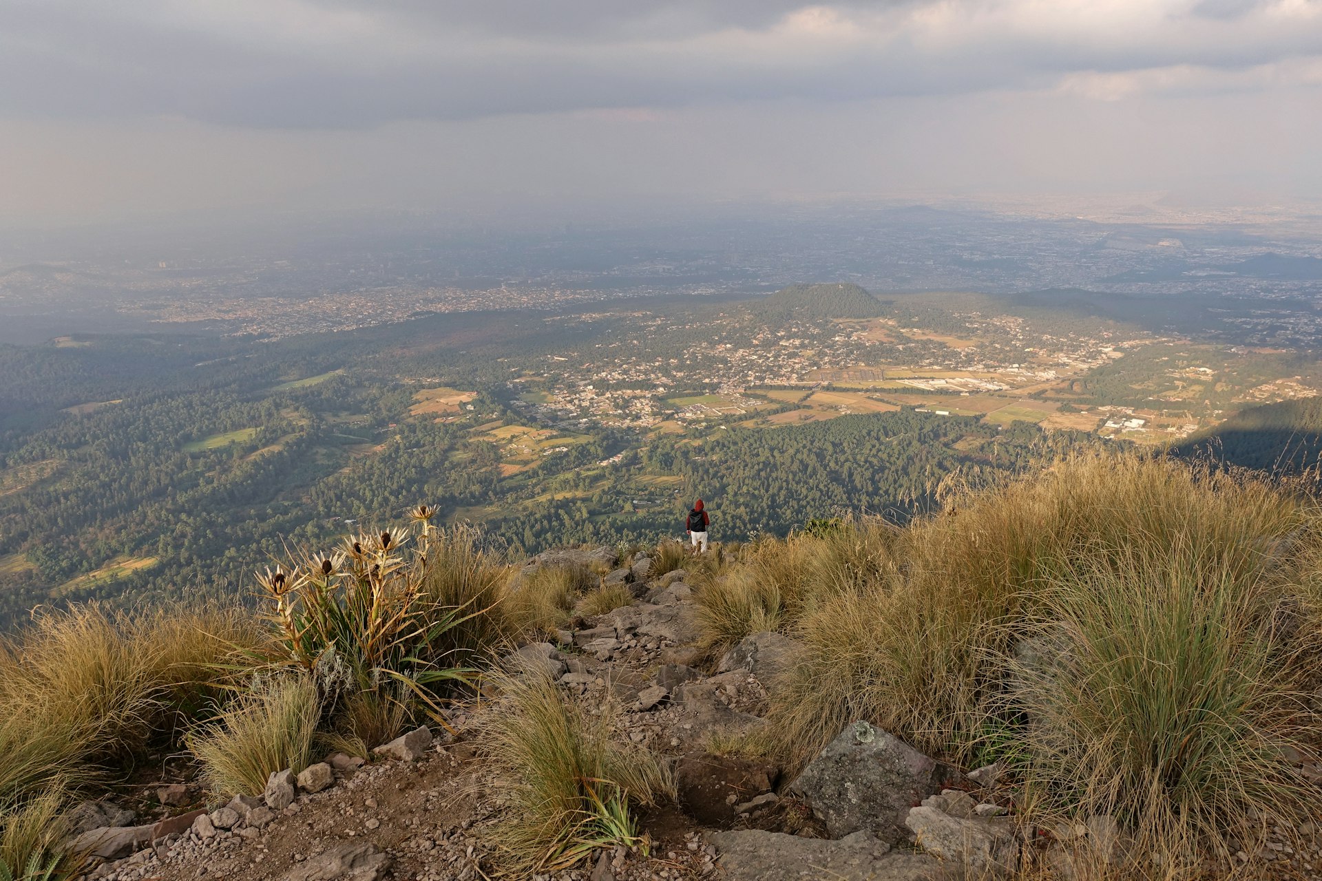 Pico Del Aguila maintain trip. Mexico country, Mexico City area.