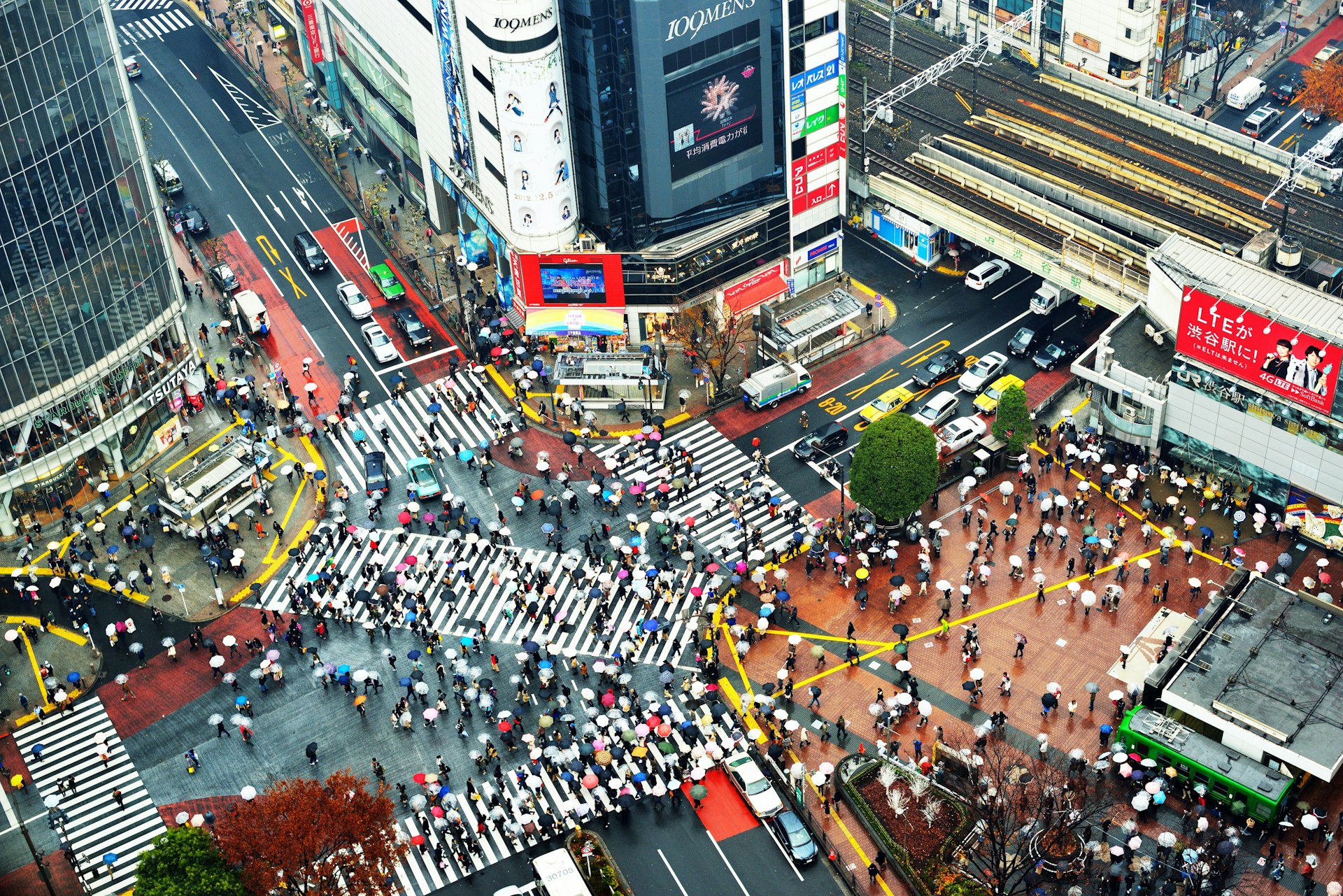 Aerial view of Shibuya crossing covered in people in Tokyo