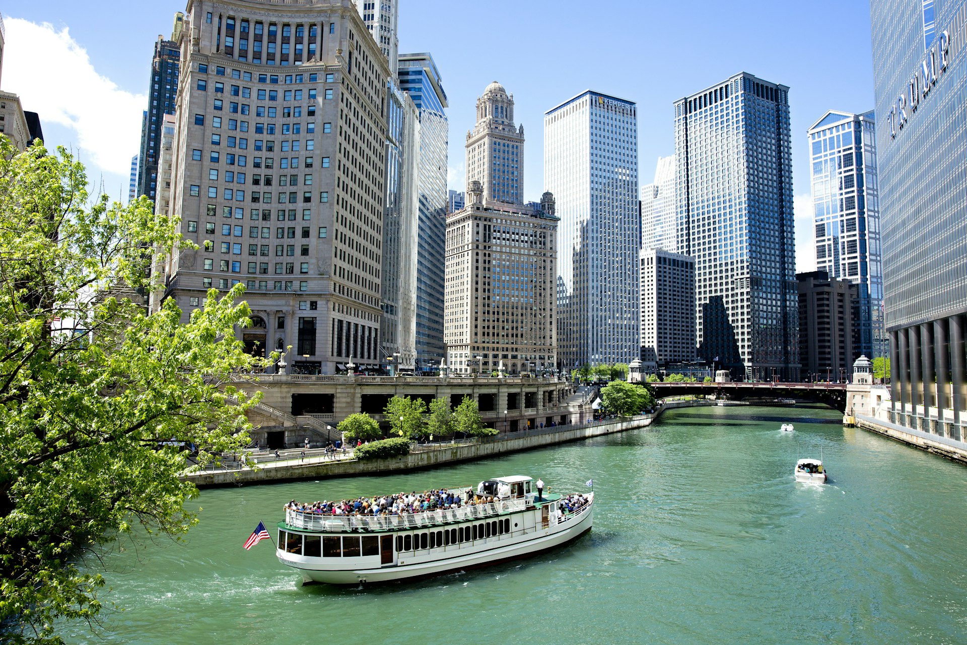 A boat travels in the Chicago River