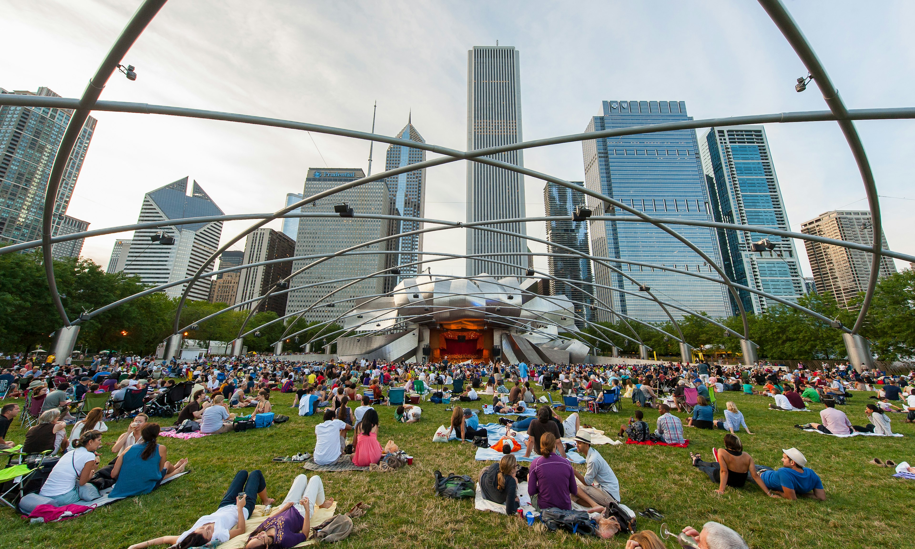 A concert at the popular Jay Pritzker Pavilion in Millennium Park, Chicago