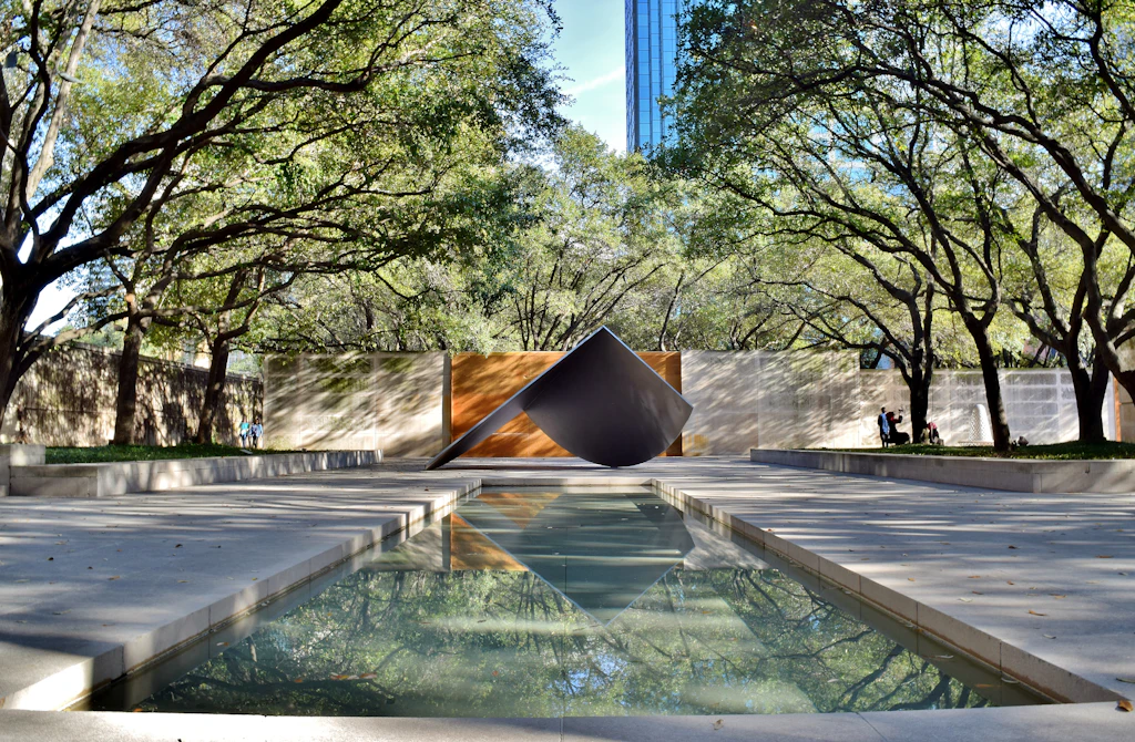 Dallas Museum of Art sculpture garden