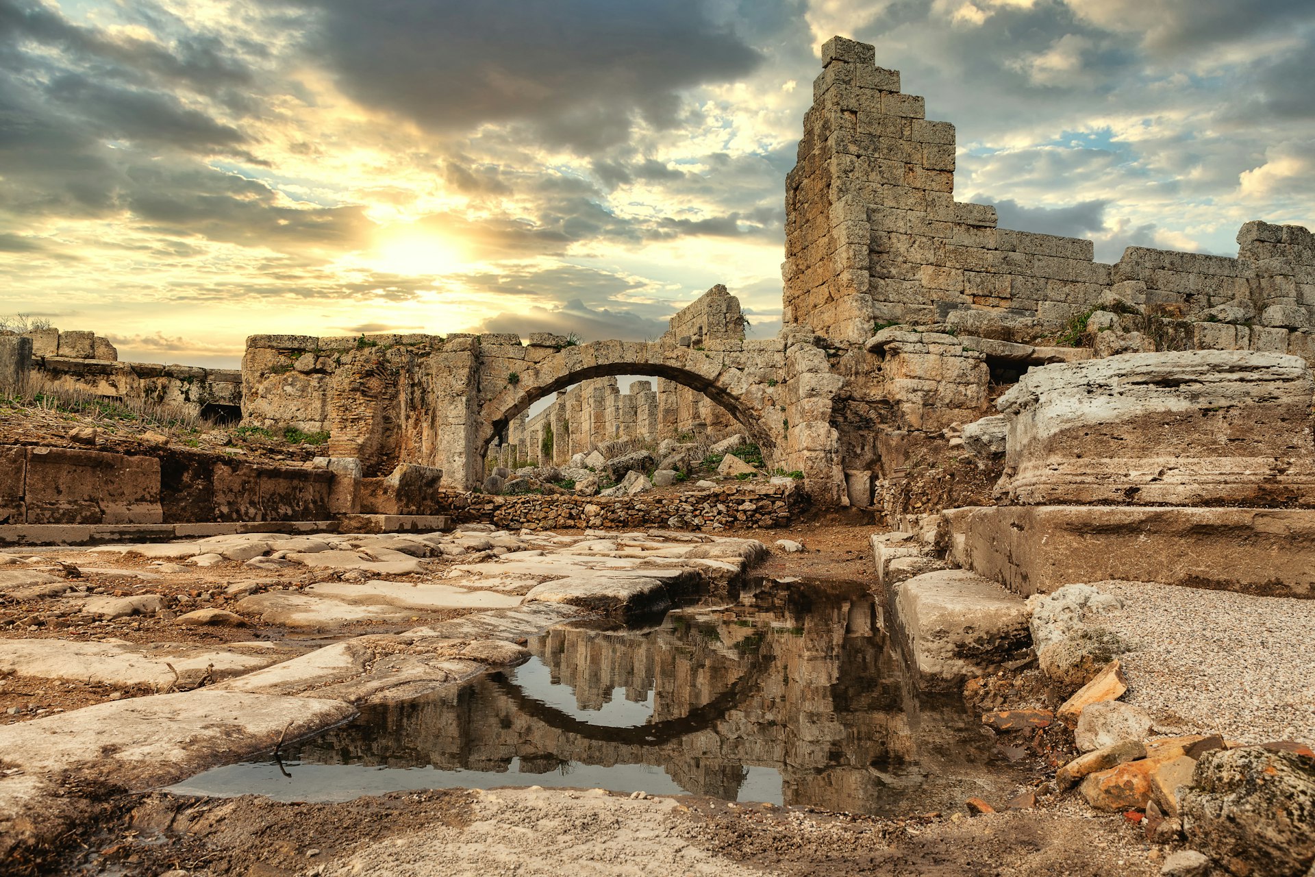Crumbling ruins of the ancient city of Perge, Turkey