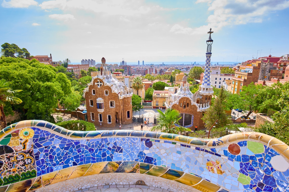 ▷ COL·LEGI TERESIANES Barcelona - Visit Teresian College Gaudí