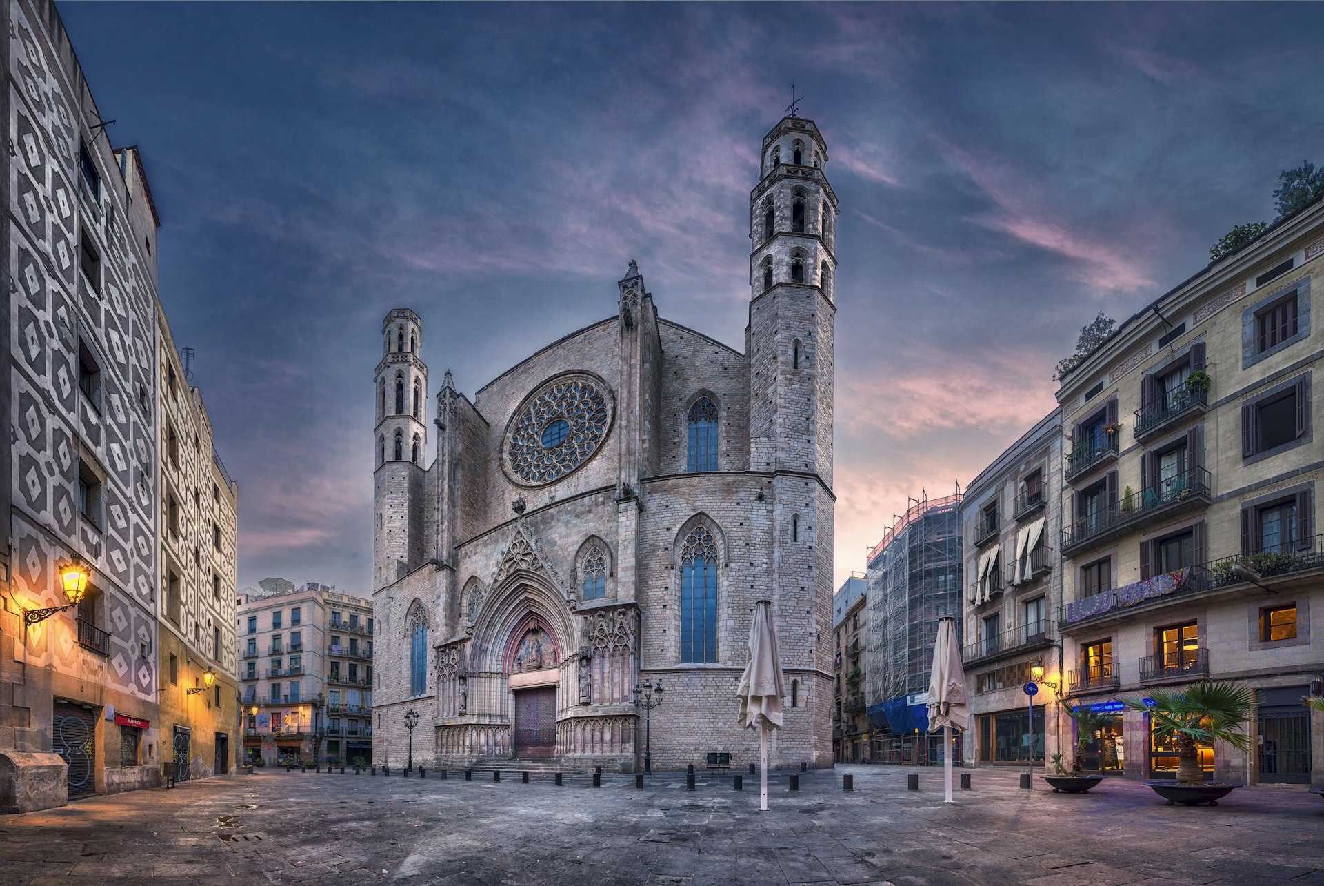 View of the west facade of Santa Maria del Mar Church in Barcelona, Spain