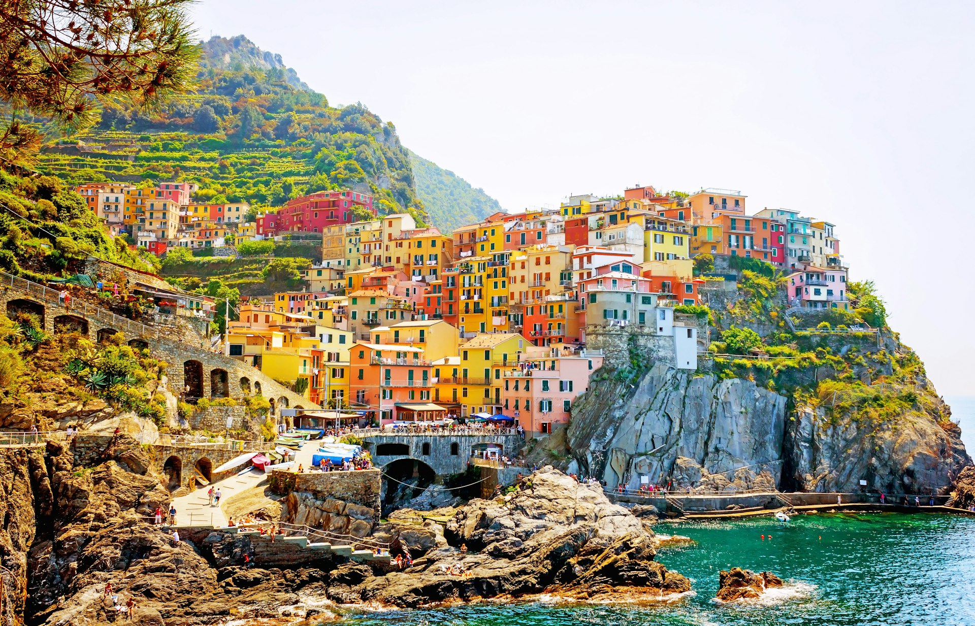 Colorful seaside buildings in Manarola village, Cinque Terre, Italy