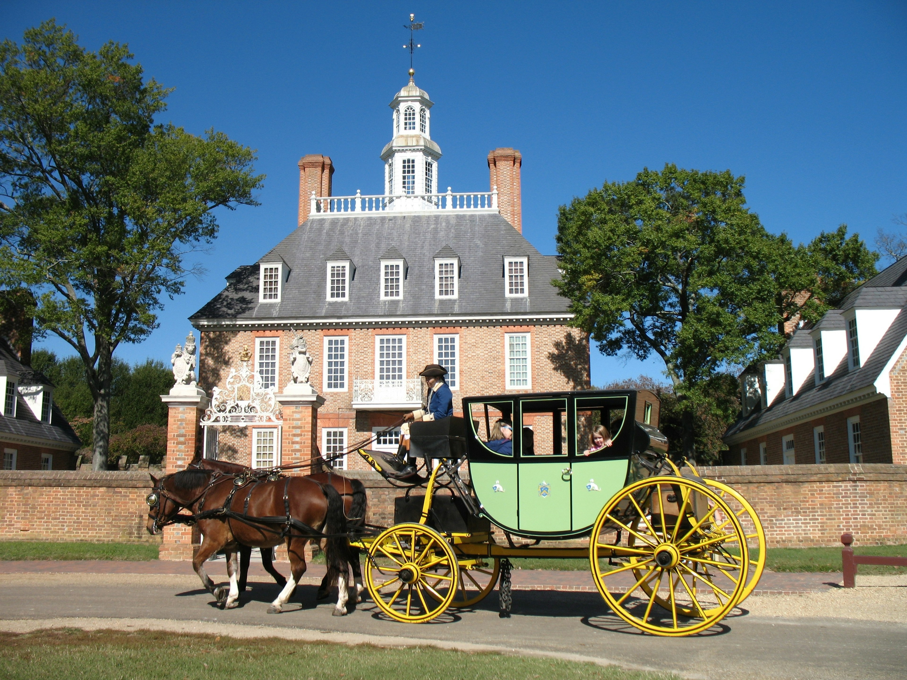 Horse carriage in front of the Governor's Palace in Williamsburg, Virginia