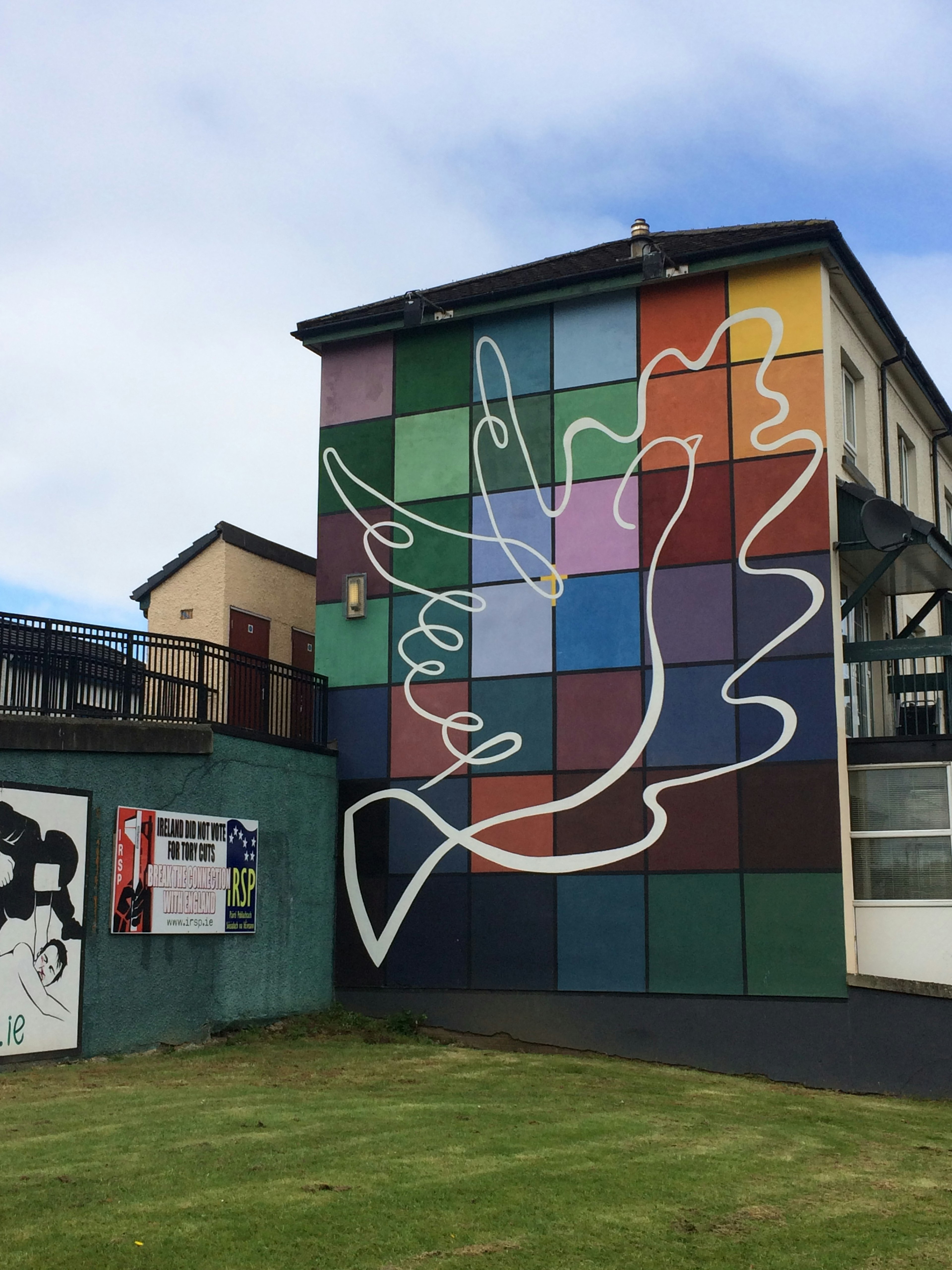 Colourful peace mural in Derry