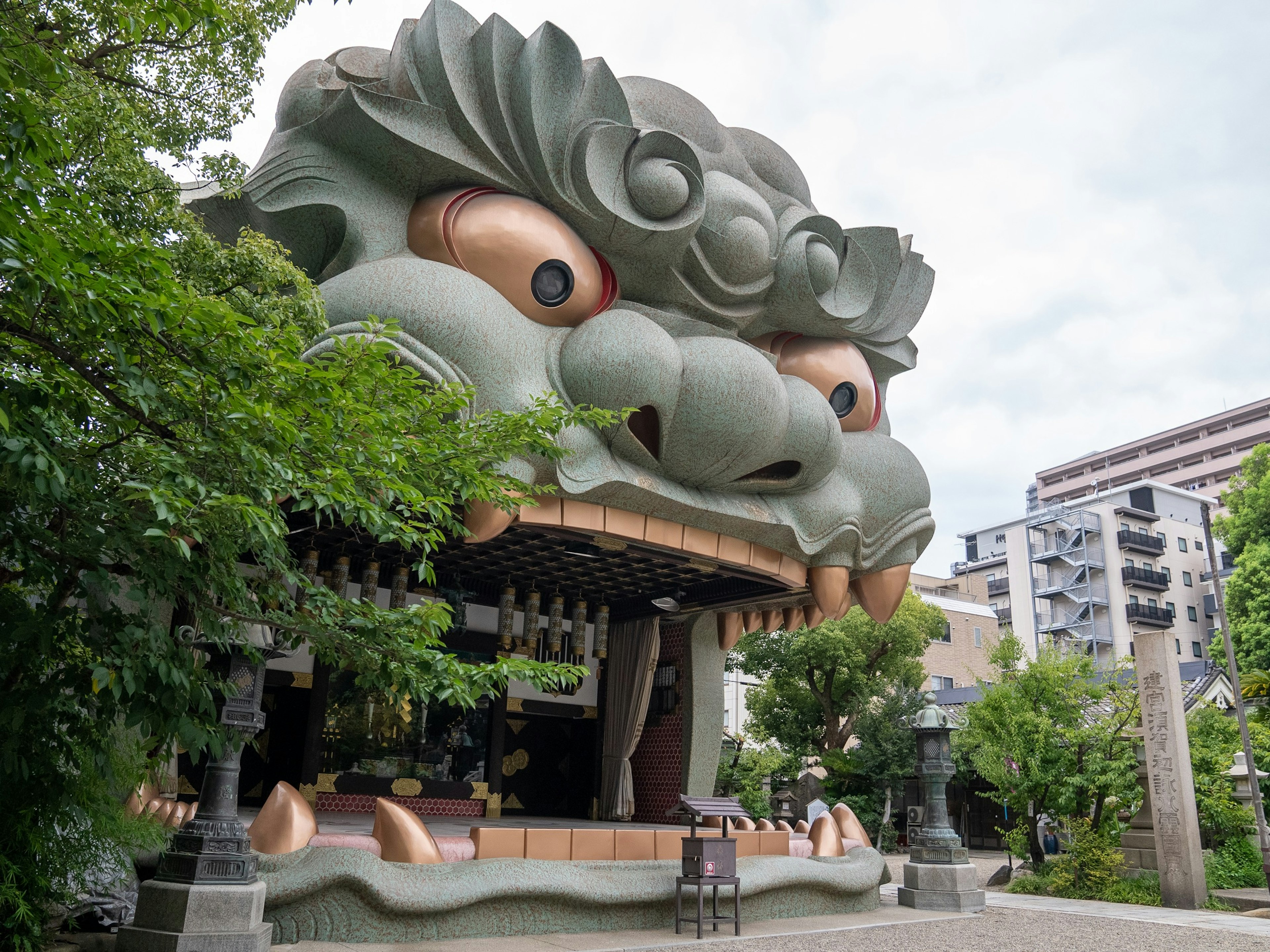 Osaka-Sight-Namba-Yasaka.jpg