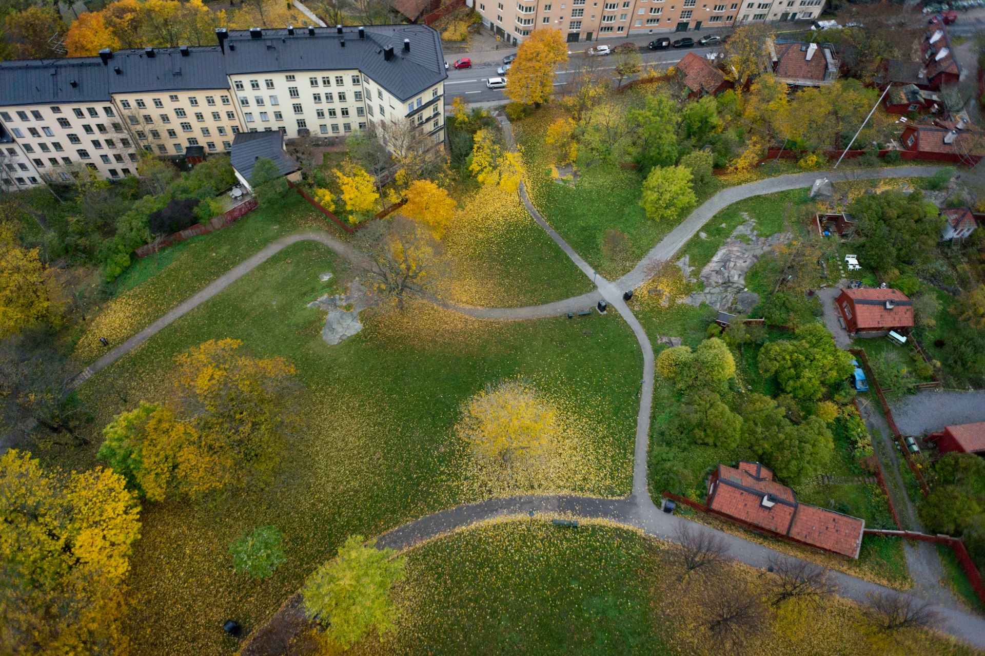 An overhead view of Vitabergsparken