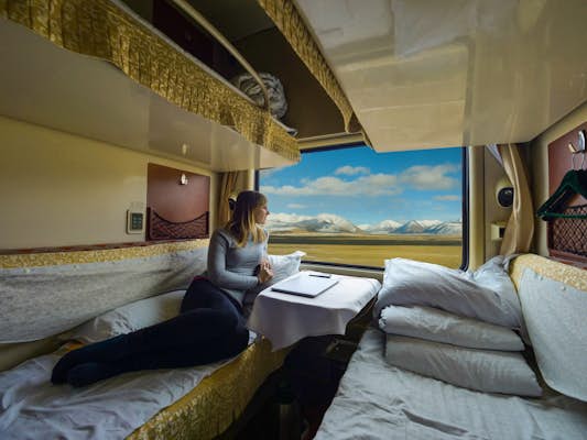 Sleeping car, Luxury Travel, Comfort & Amenities