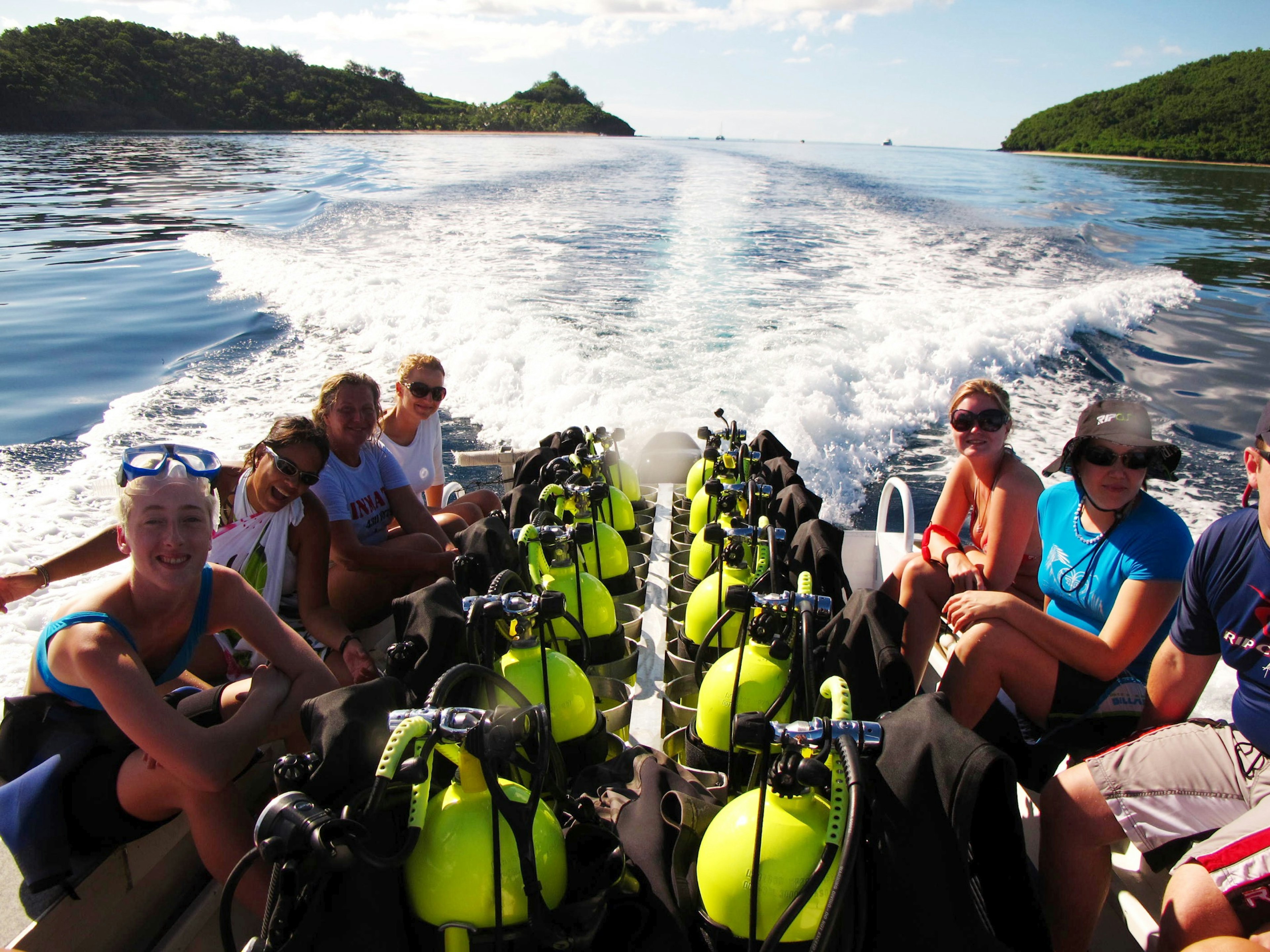 Fiji-Diving_boat-tanks.jpg