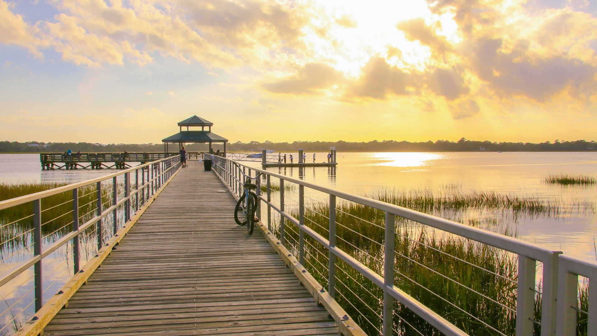 Sunset at the pier in Charleston