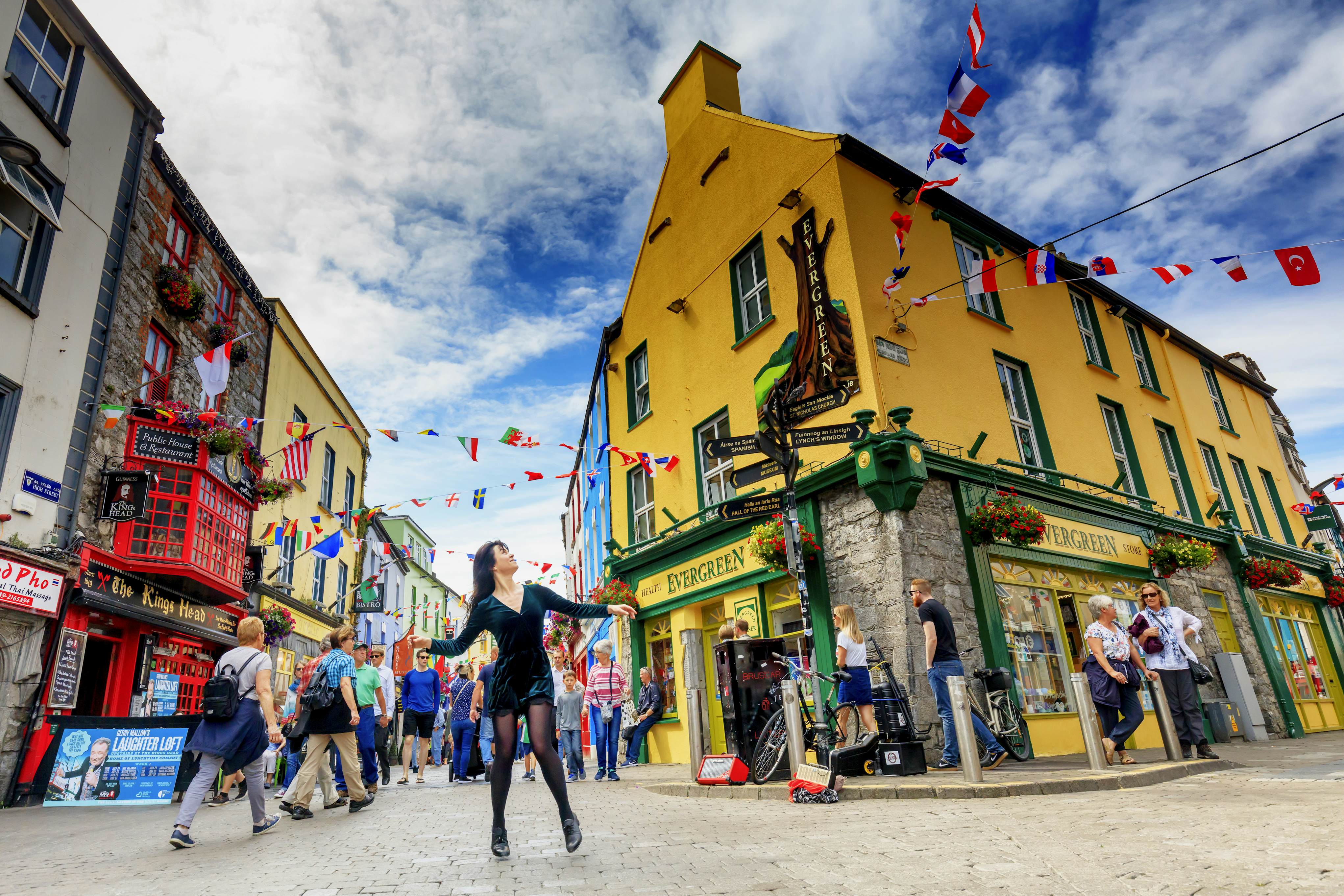 places to visit between dublin and galway