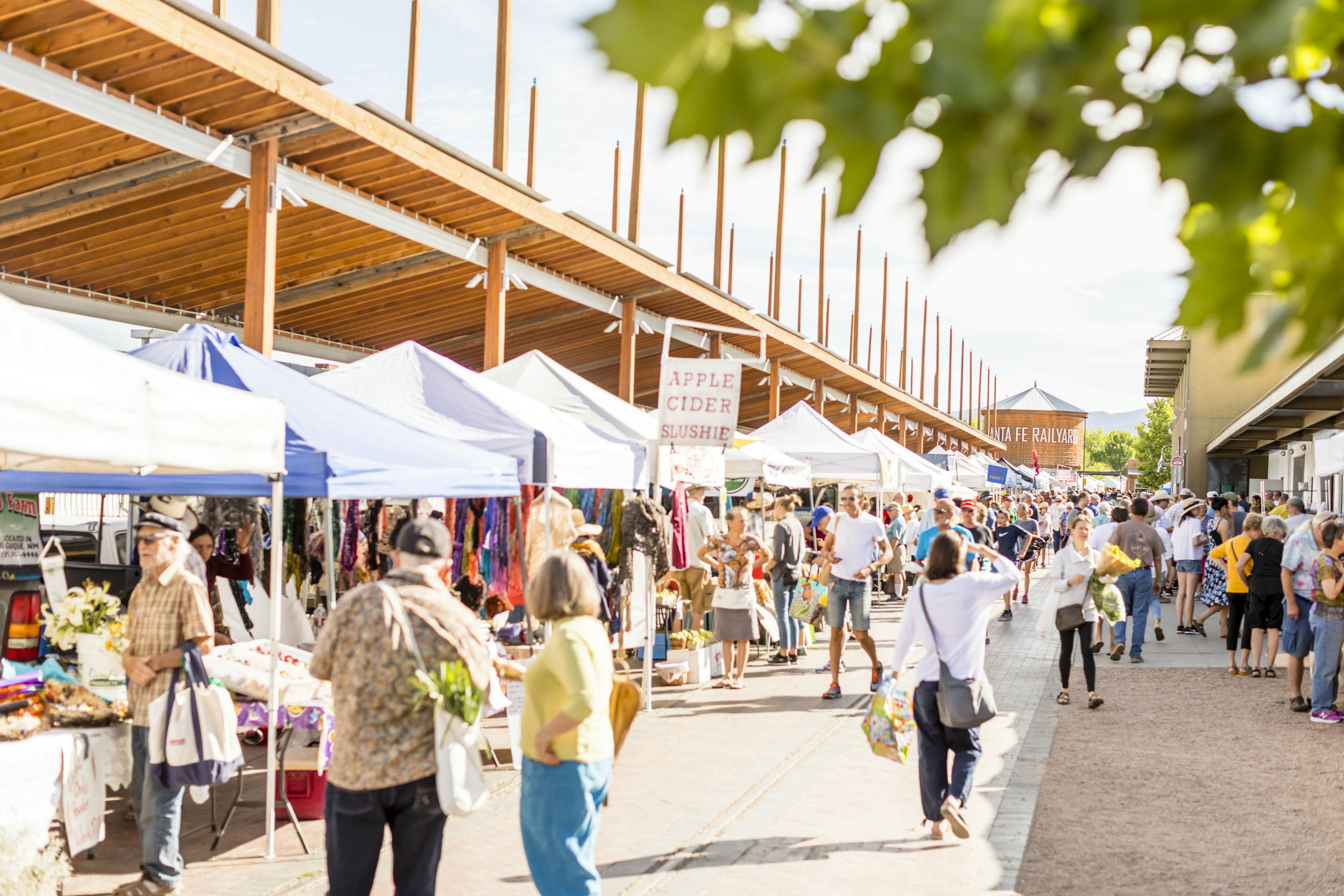 TOURISM Santa Fe Art Markets