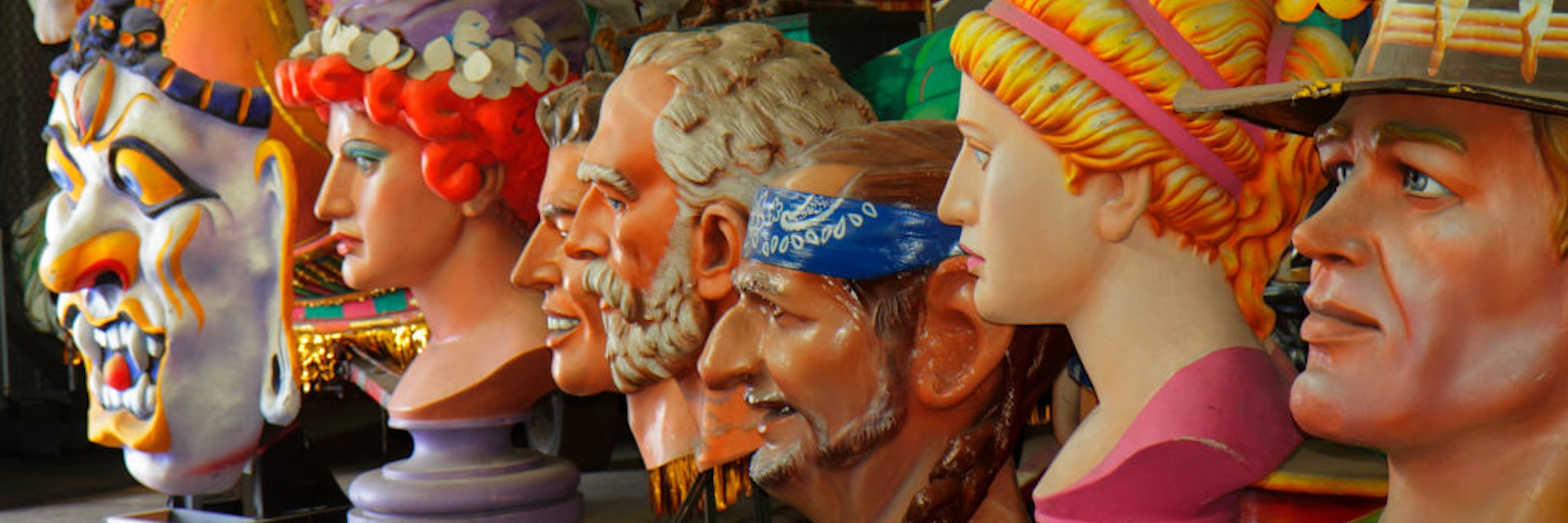Giant head statues at Mardi Gras World. (Photo by: Jeffrey Greenberg/Universal Images Group via Getty Images)
