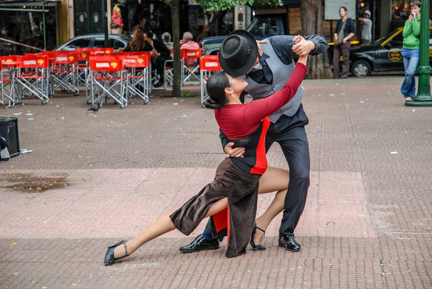 Tango dancers in a public square in Buenos Aires