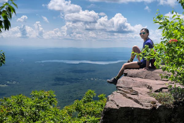 7 Amazing Health Benefits of Winter Hiking in the Catskills