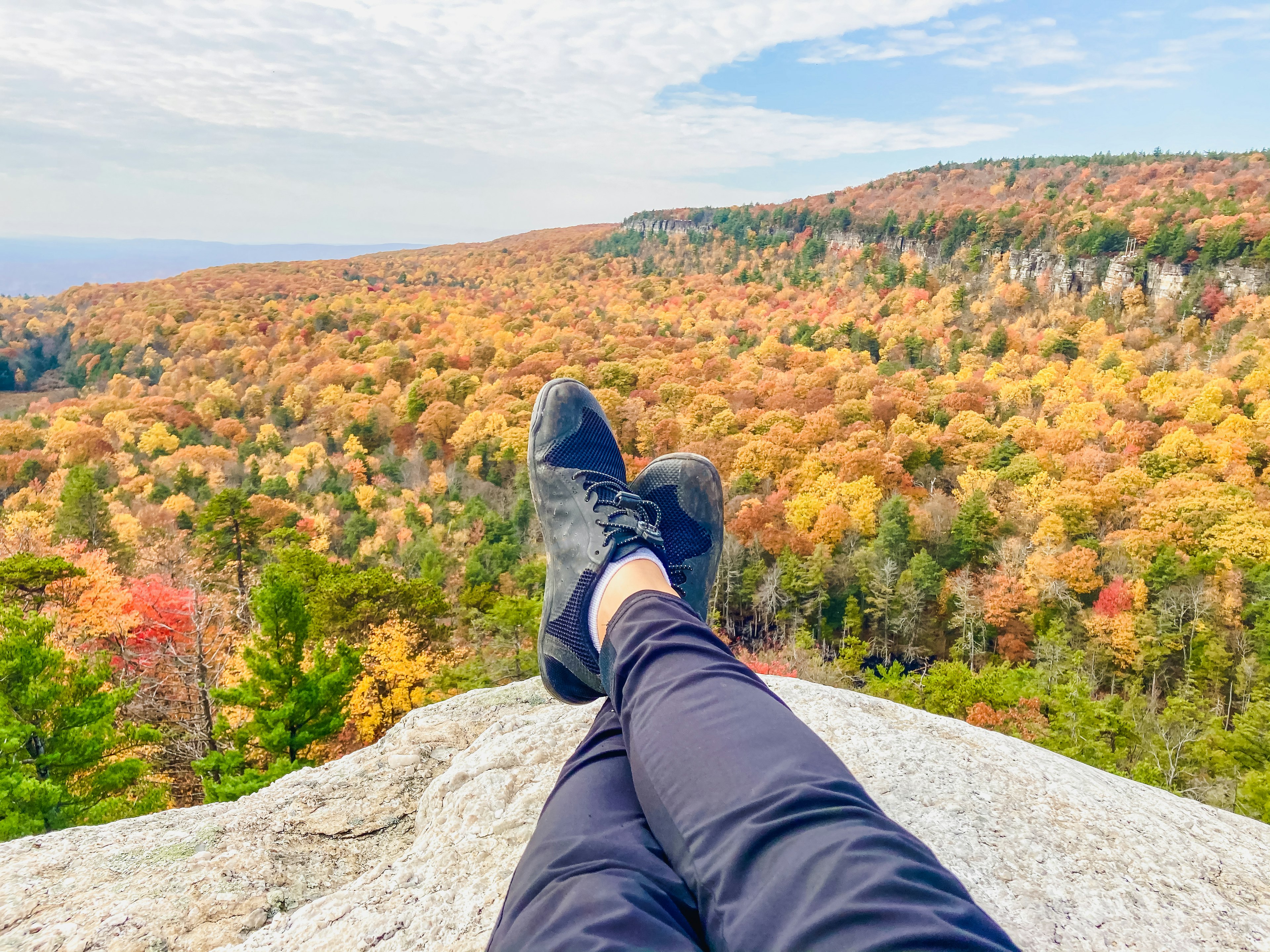 Autumn in the Hudson Valley, New York is one of the most dramatic and vibrant fall landscapes anywhere in the country. It is a sought after travel destination for those looking to see beautiful fall colors and to experience the great outdoors through hiking.