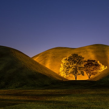 Daereungwon Tombs at night