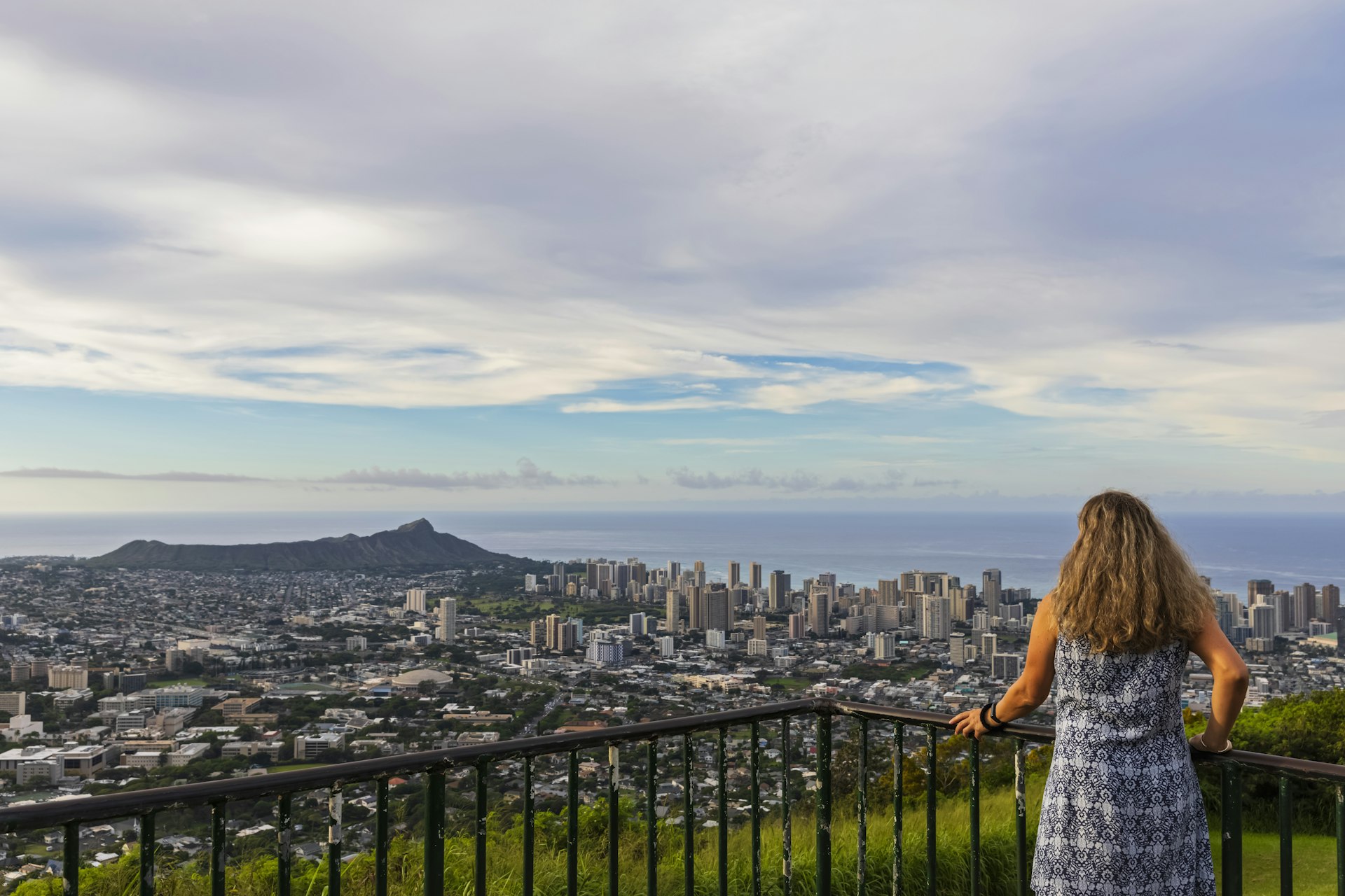 The panoramic views of Honolulu and Diamond Head from Pu‘u ‘Ualaka‘a State Wayside, Hawaii