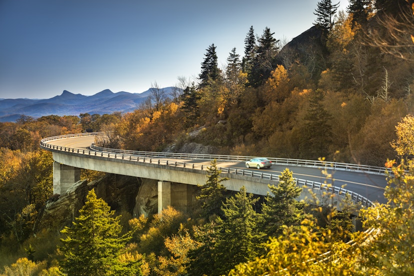 Linn Cove Viaduct Blue Ridge Parkway in autumn

Cars travel on the Linn Cove Viaduct highway road on the Grandfather Mountain along the Blue Ridge Parkway in autumn North Carolina