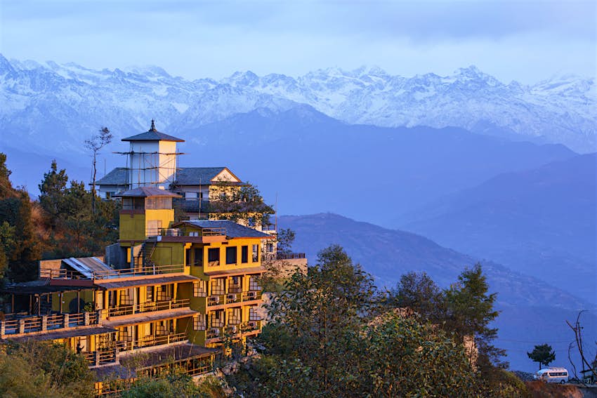 Aube sur les sommets de l'Himalaya au-dessus de Nagarkot