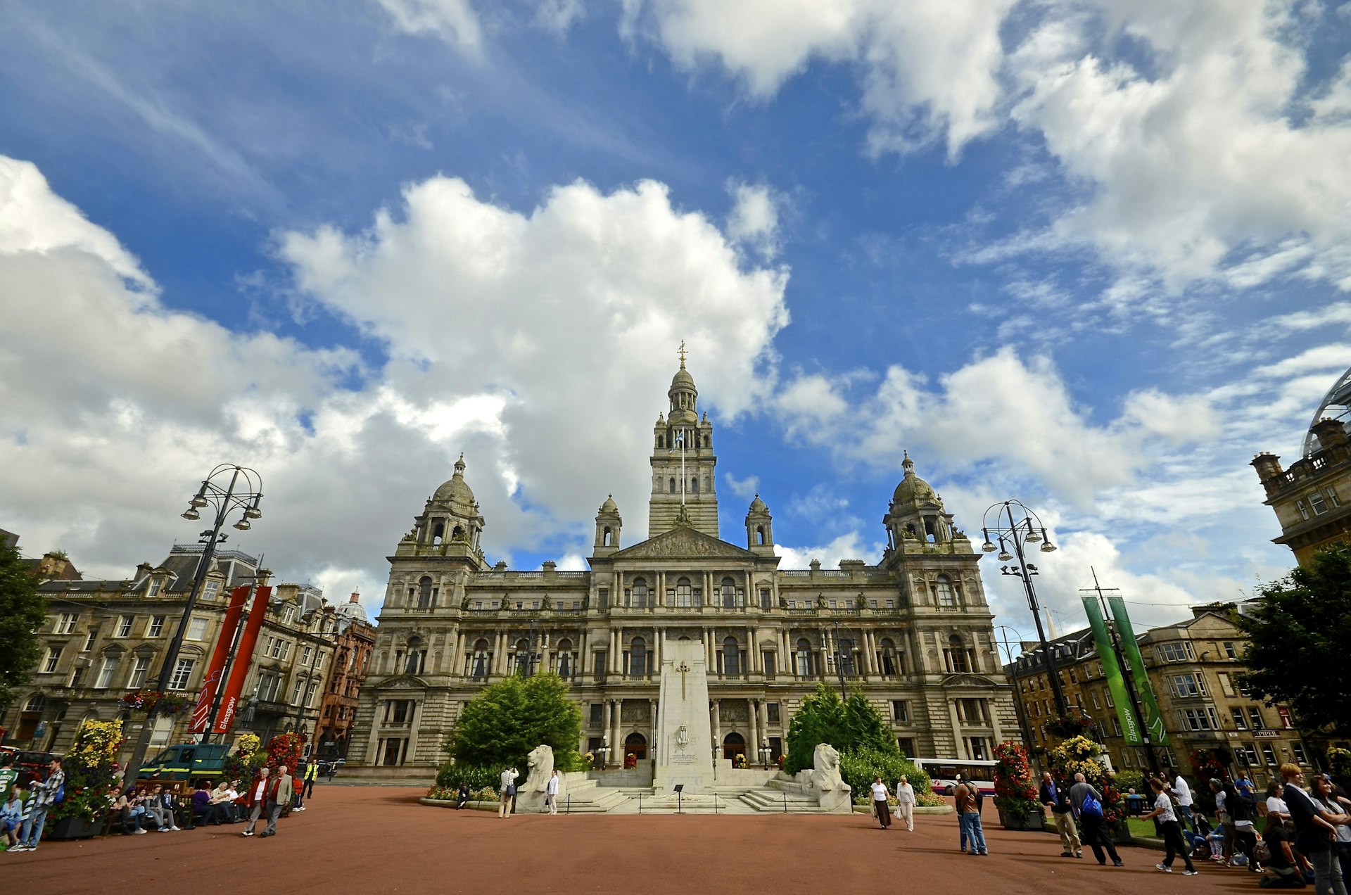 Panoramic view of George Square and the Glasgow City Chambers