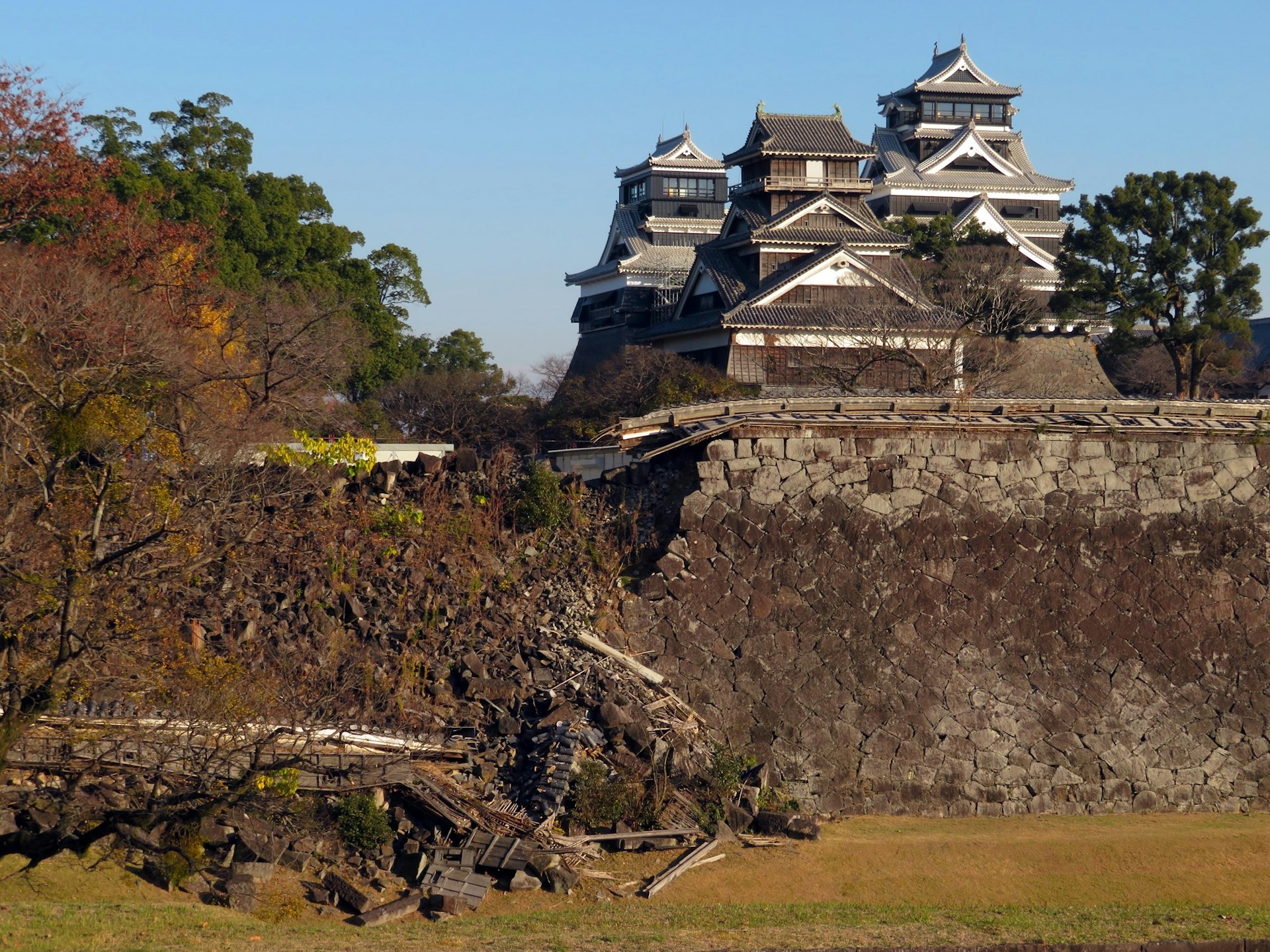 Kumamoto_Castle.JPG