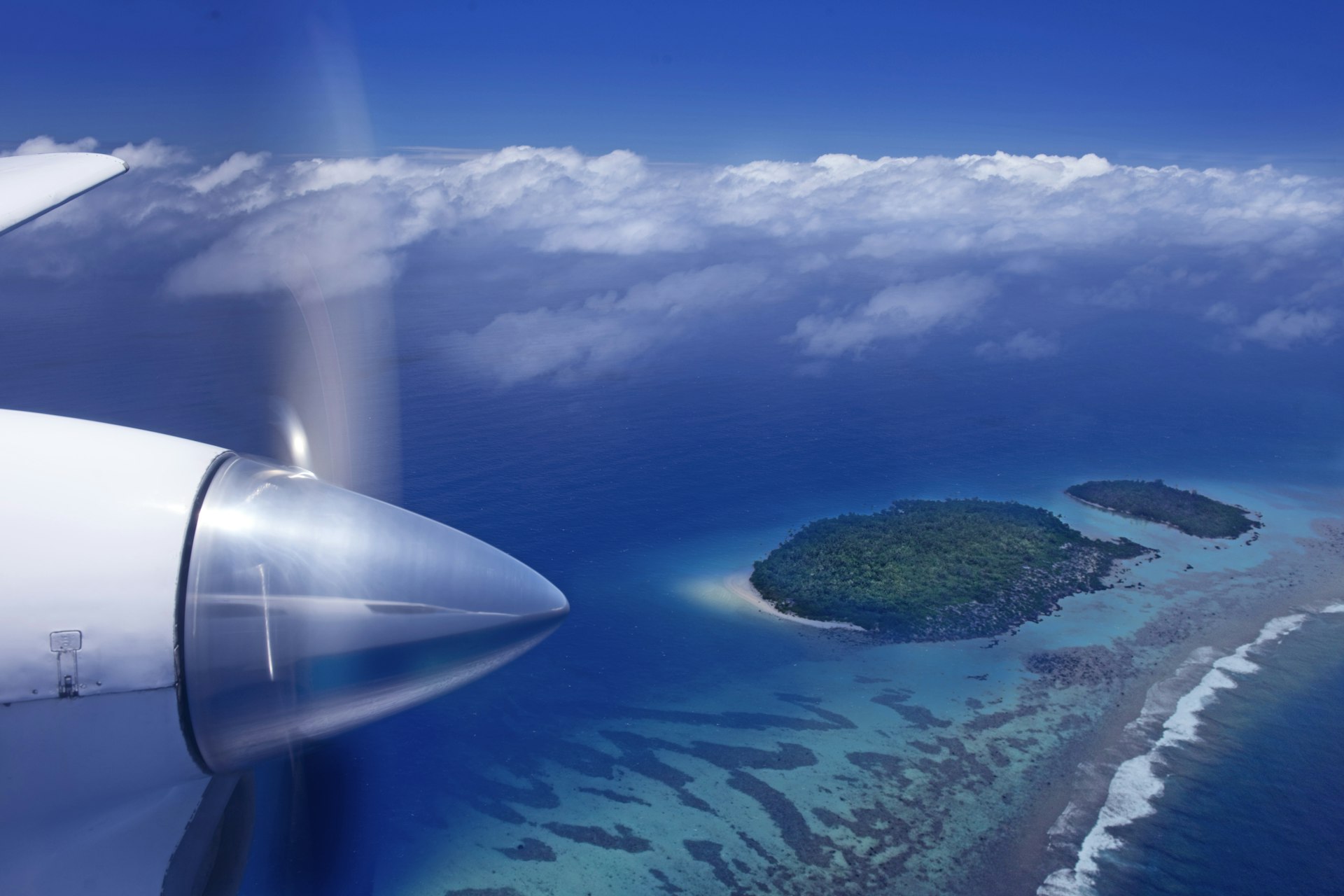 A view of the islands from a propeller plane