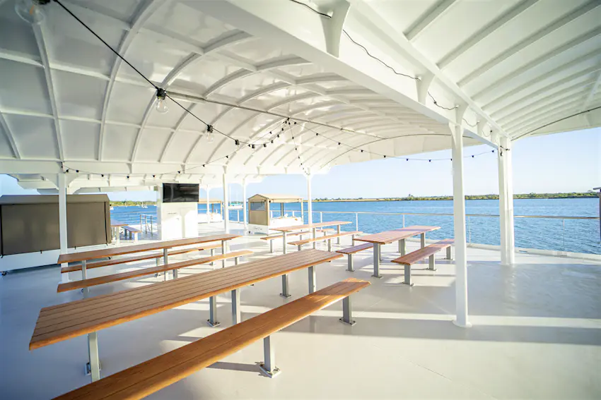 The dining area onboard the Lady Musgrave The dining area onboard the Lady Musgrave