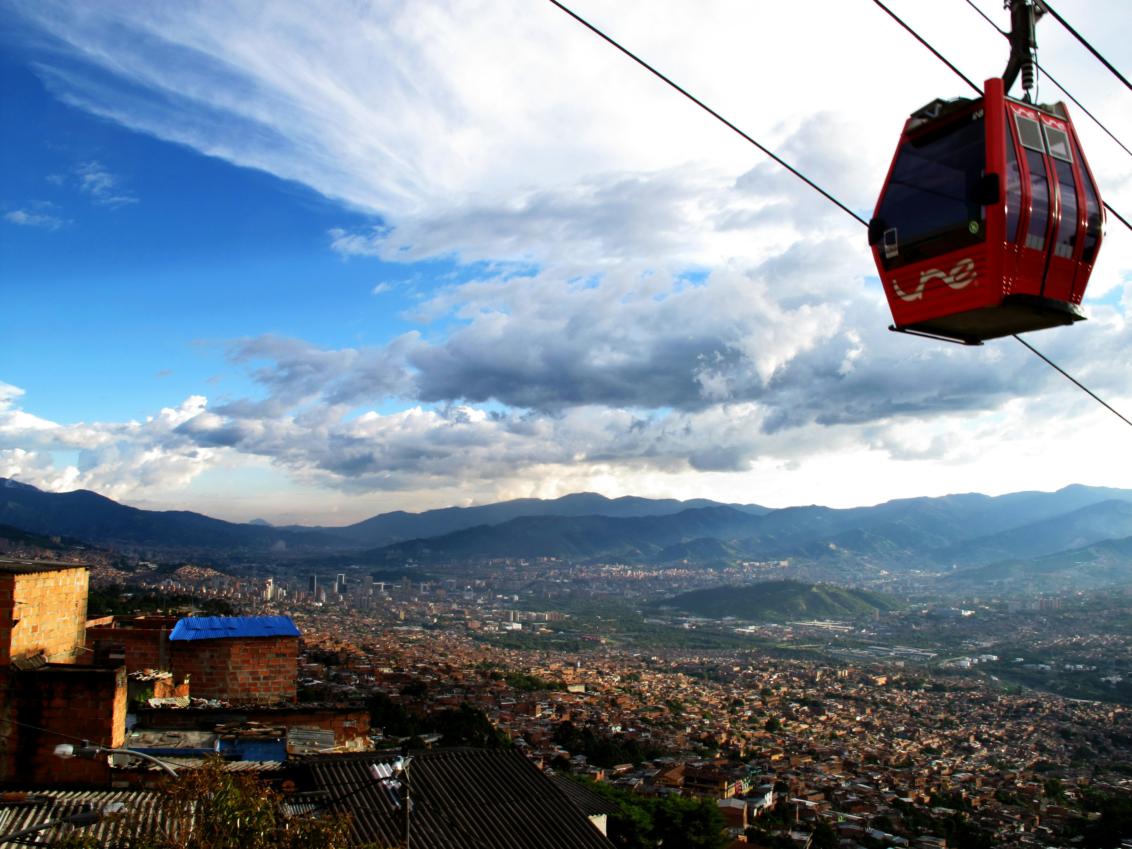 Cable car from Danto Domingo Savio, Medellín.